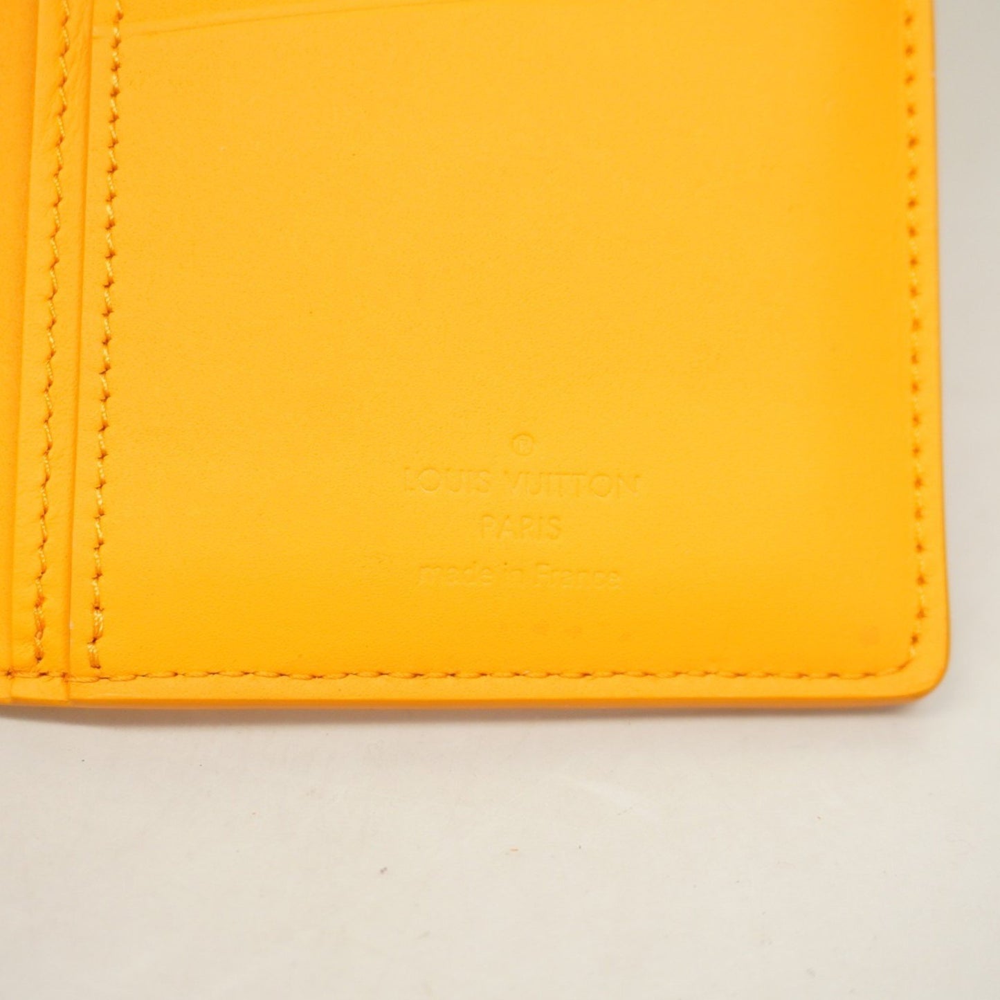 Louis Vuitton Long Wallet Lv Aerogramme Portefeuille Brazza Nm M81811 Saffron