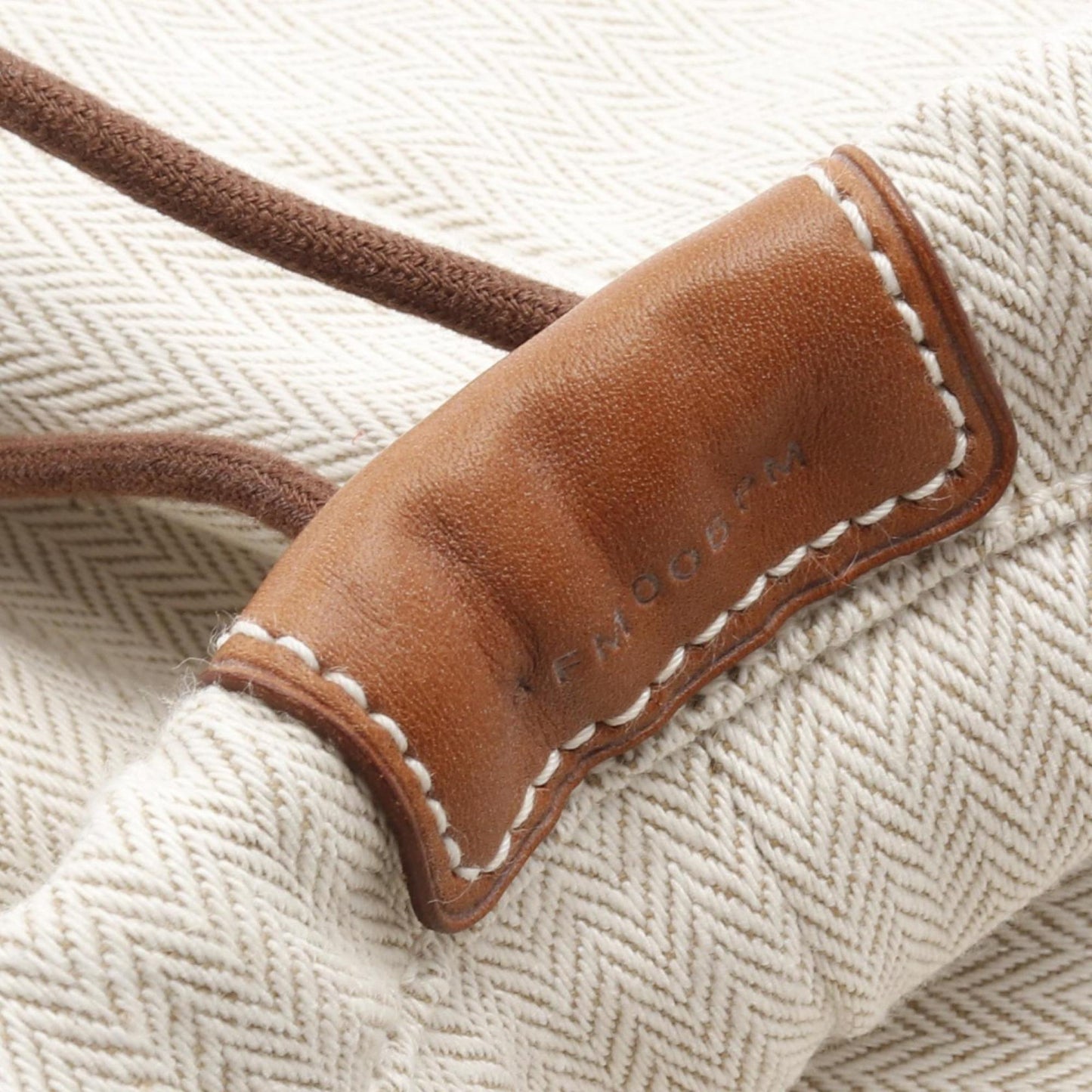 Hermes Herms Fourbee 25 Natural Fauve Pouch Bag In Toile Chevron