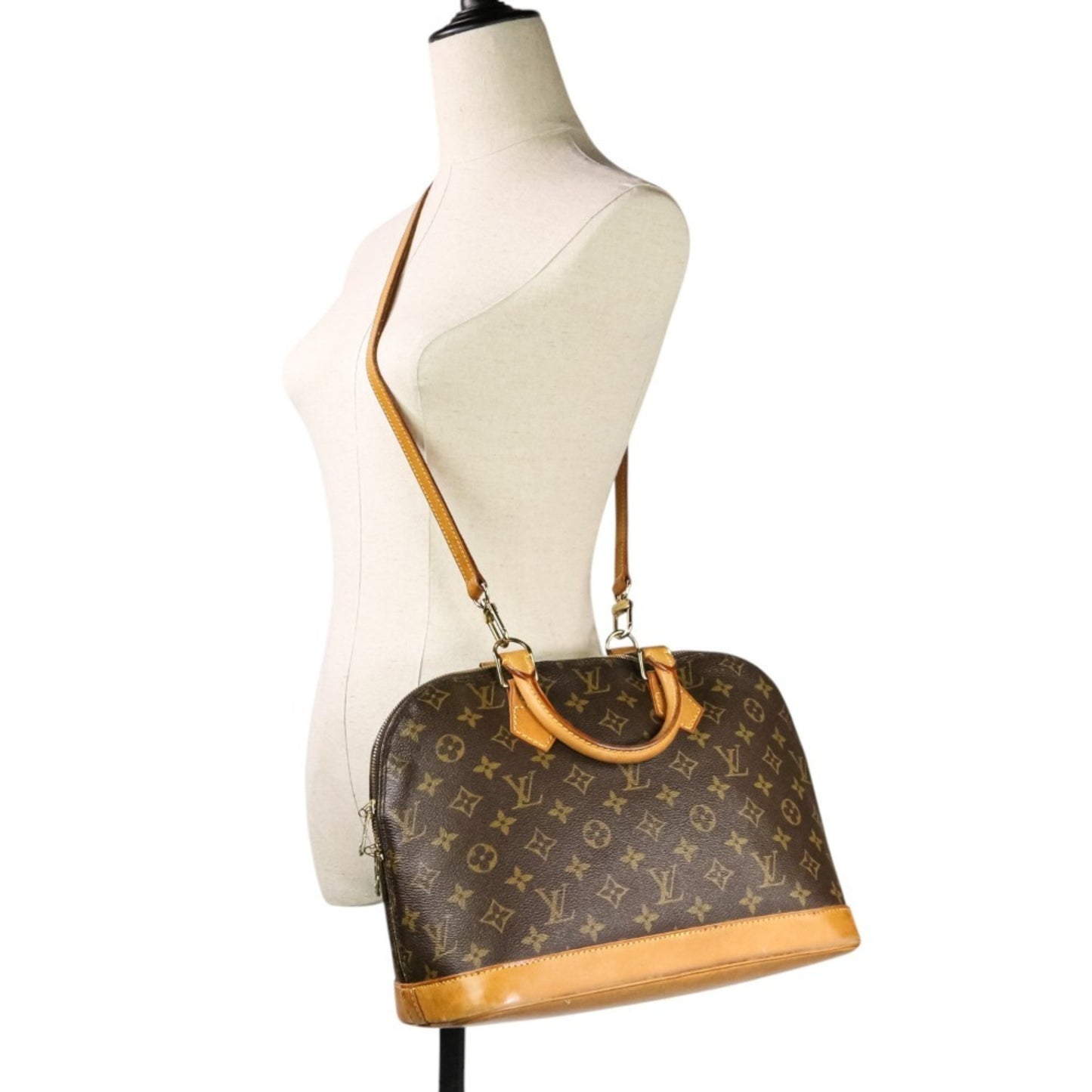 Louis Vuitton Louis Vuitton Monogram Alma Pm Handbag