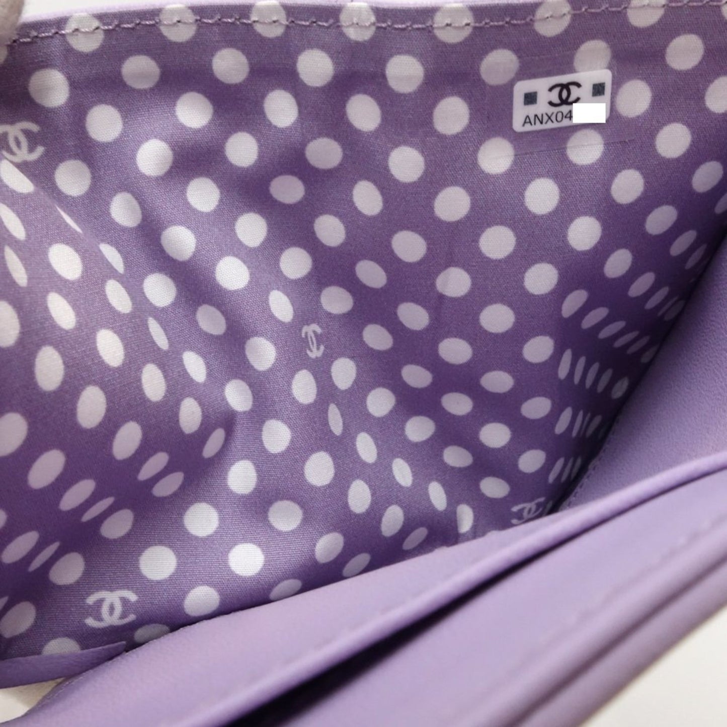 Chanel Chanel Bi-Fold Wallet Ap3808 Small Flap Cc Pearl Coco Mark Lambskin Light Purple 180546