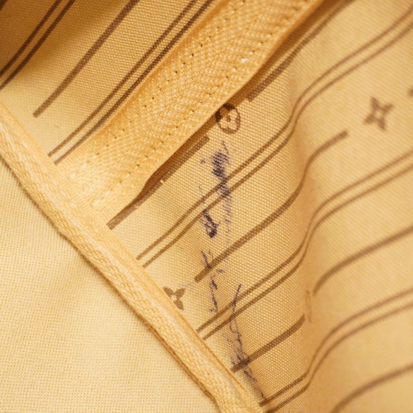 Bag Louis Vuitton Tote