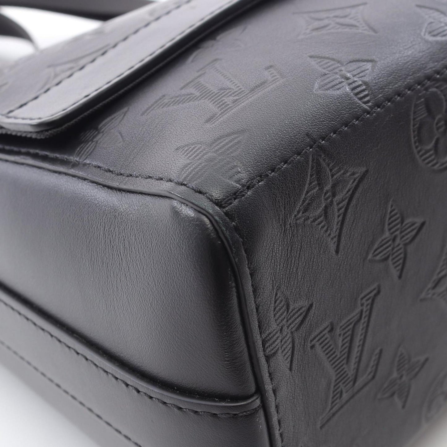 Louis Vuitton Sprinter Messenger Shoulder Bag In Monogram Shadow Leather