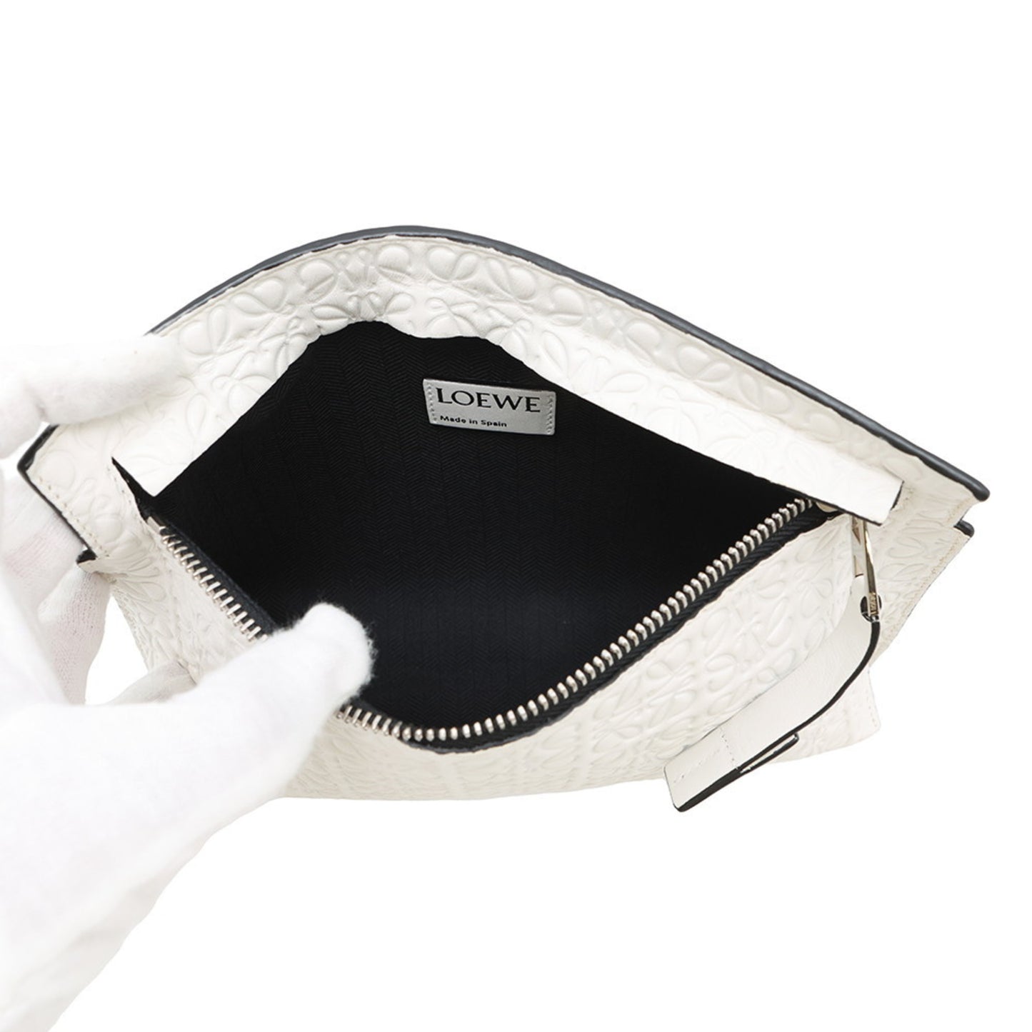 Loewe Clutch Bag Anagram Repeat T Pouch Leather 107.55.K36 White