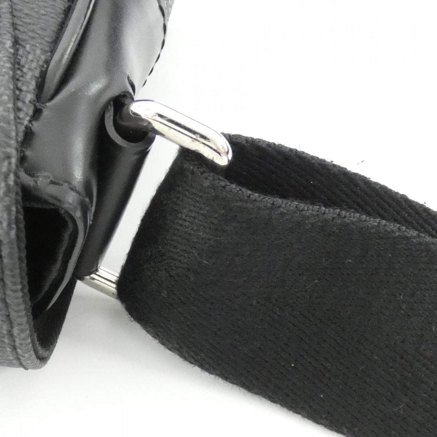 Louis Vuitton Damier Graphite District Pm N41028 Shoulder Bag