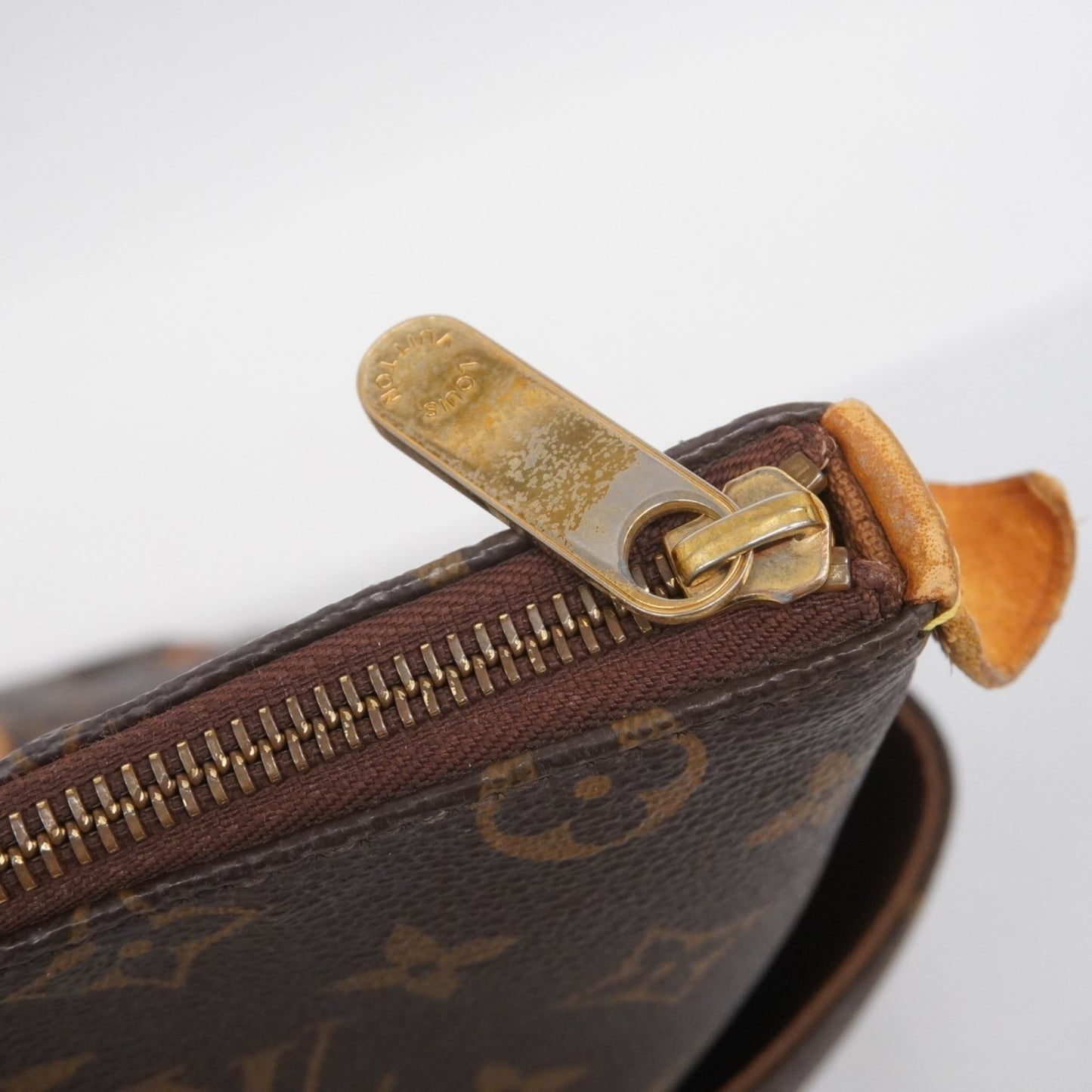 Louis Vuitton Monogram Totally Mm Tote Bag M56689 Brown