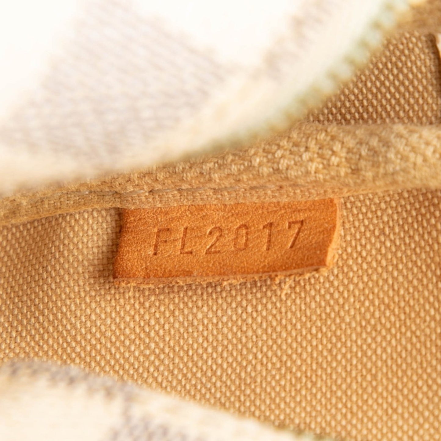 Louis Vuitton Damier Azur Pochette Accessory Pouch N41207 White Leather