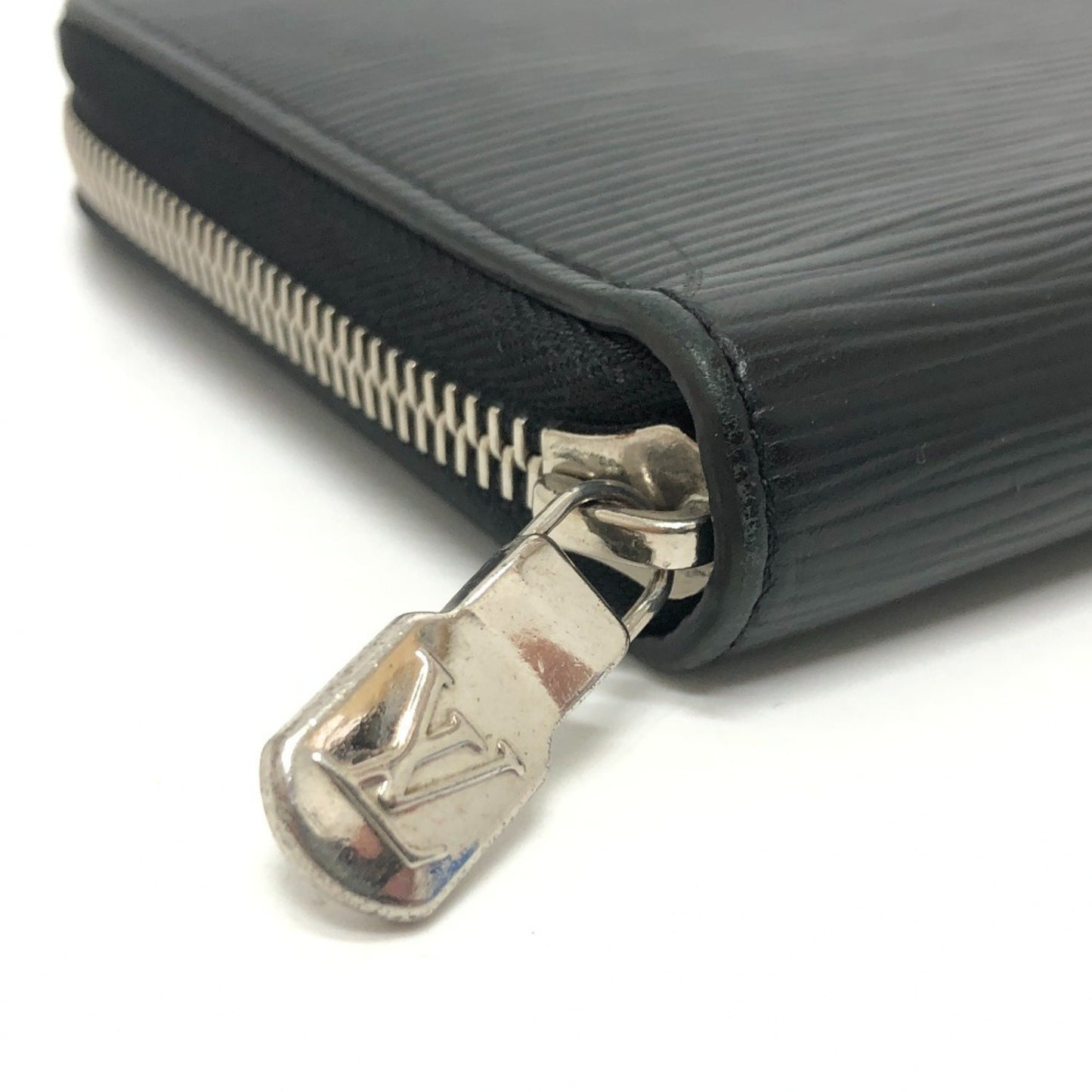 Louis Vuitton M62643 Epi Zippy Organizer Nm Round Zipper Travel Case Wallet Long Leather