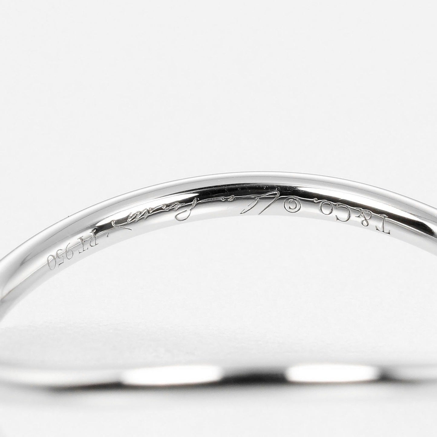 Tiffany & Co. Wave Single Row Ring Size 6