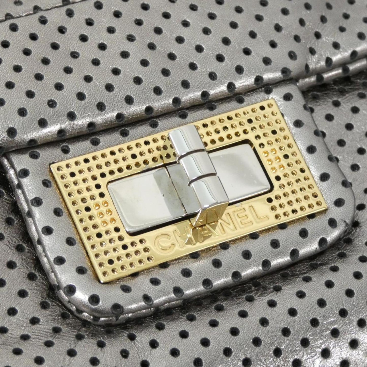 Chanel 37560 Shoulder Bag