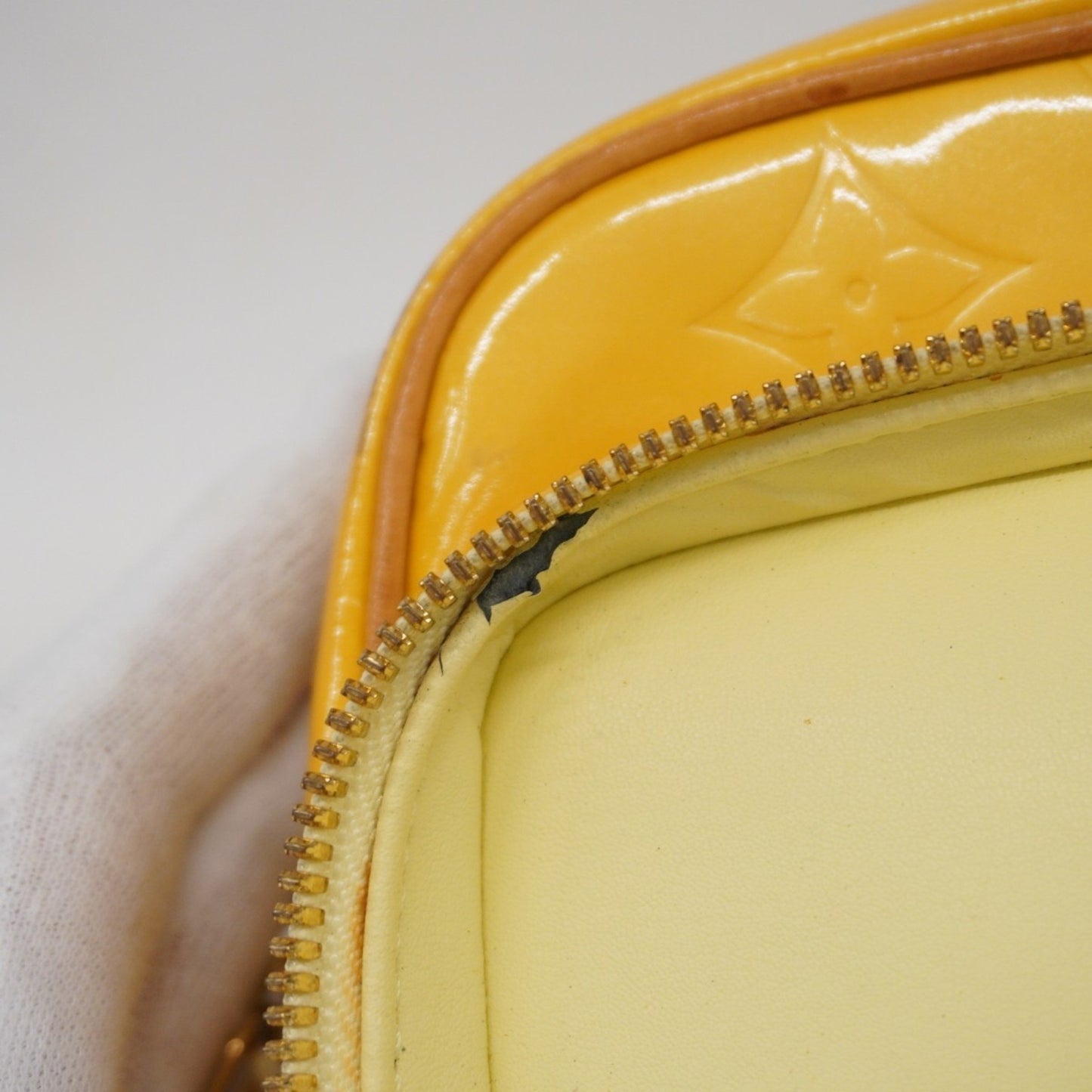 Louis Vuitton Vernis Worcester Shoulder Bag M91075 Lime Yellow