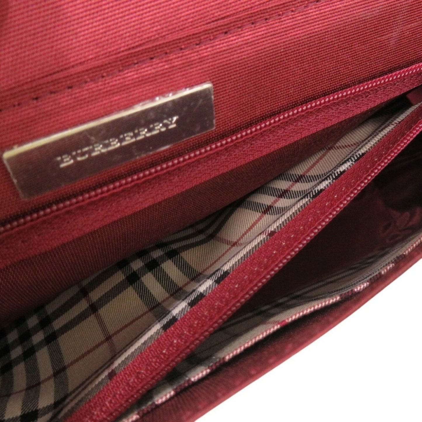 Burberry Plate Leather Beige Handbag 1672Burberry