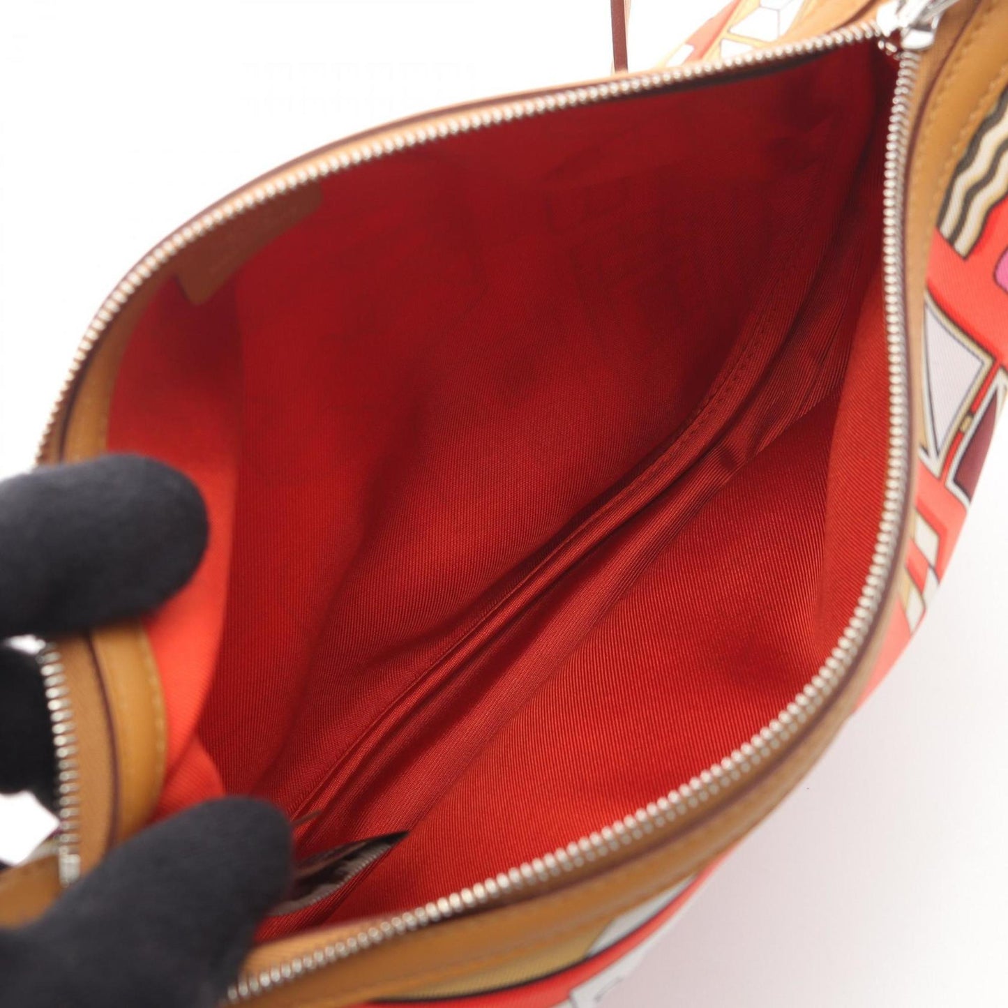 Hermes Herms Sursoie To-Go Shoulder Bag In Swift Silk