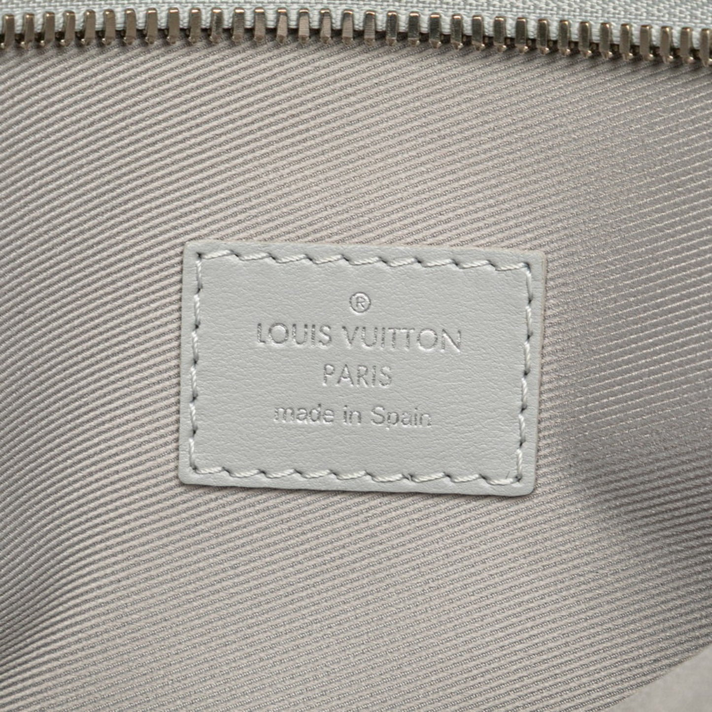 Louis Vuitton Monogram Flat Messenger Shoulder Bag M44640 Gray