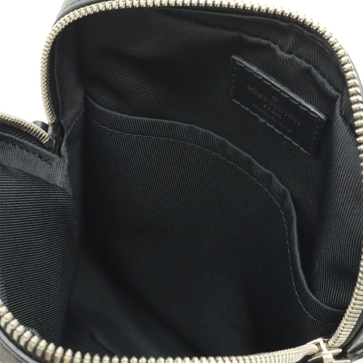 Louis Vuitton Epi Danube Pm Nm Shoulder Bag Pochette Leather Noir Black M51694