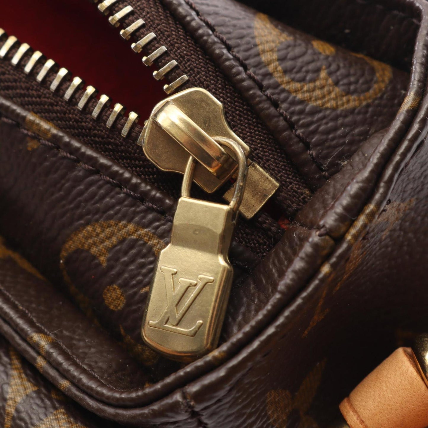 Louis Vuitton Viva Cite Mm Shoulder Bag In Coated Canvas And Leather With Monogram Design