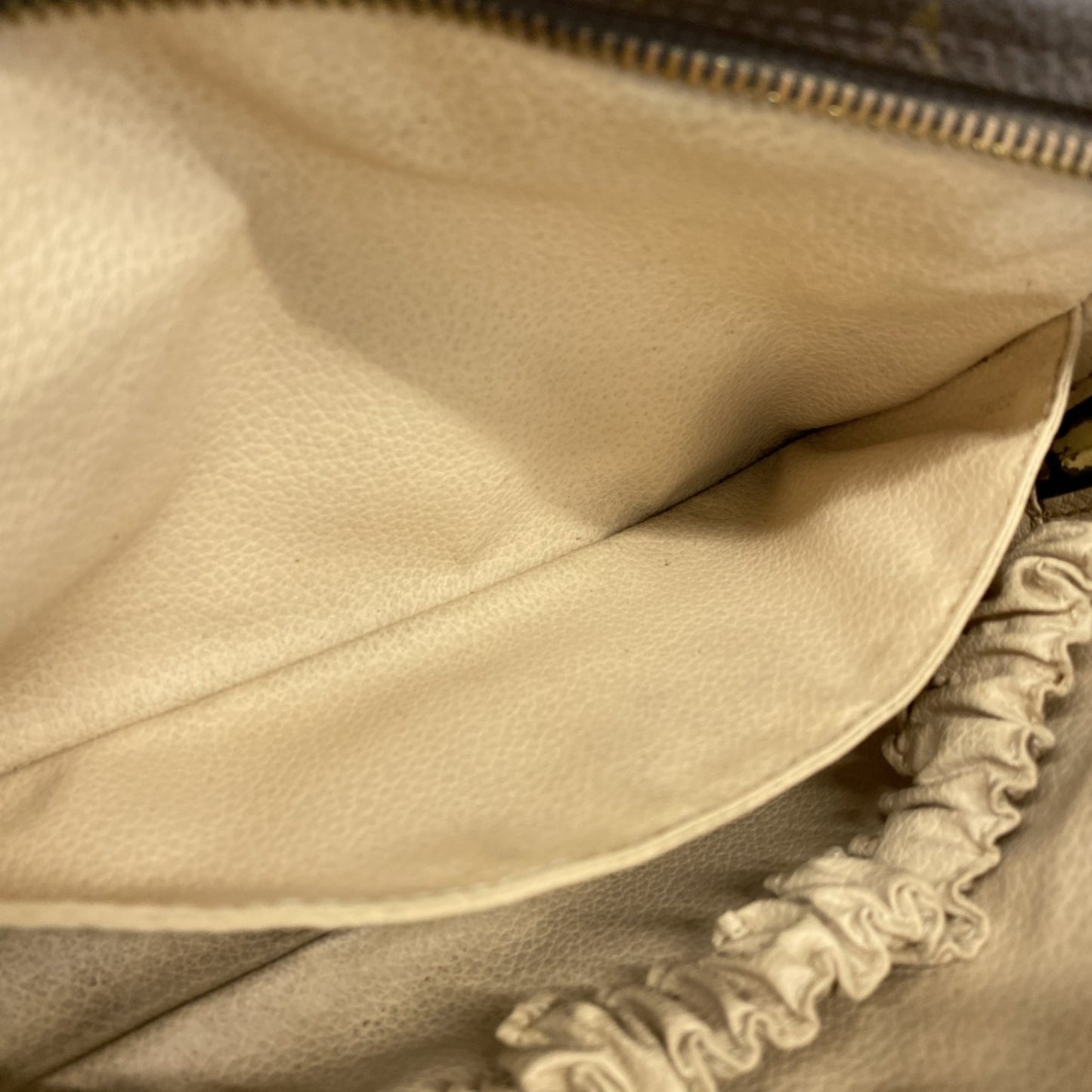 Louis Vuitton Monogram True Toilet 23 Pouch M47524 Brown