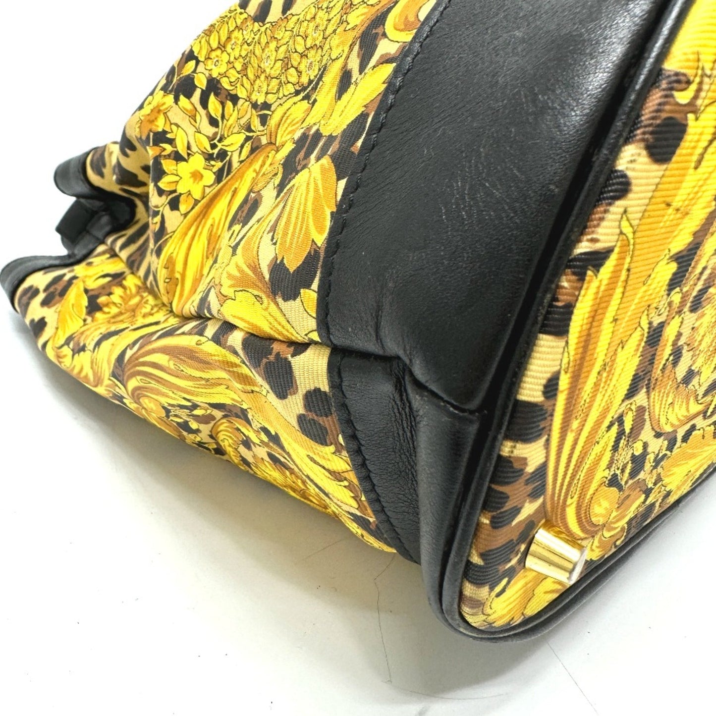 Versace Vintage Shoulder Shoulder Bag Yellow Black