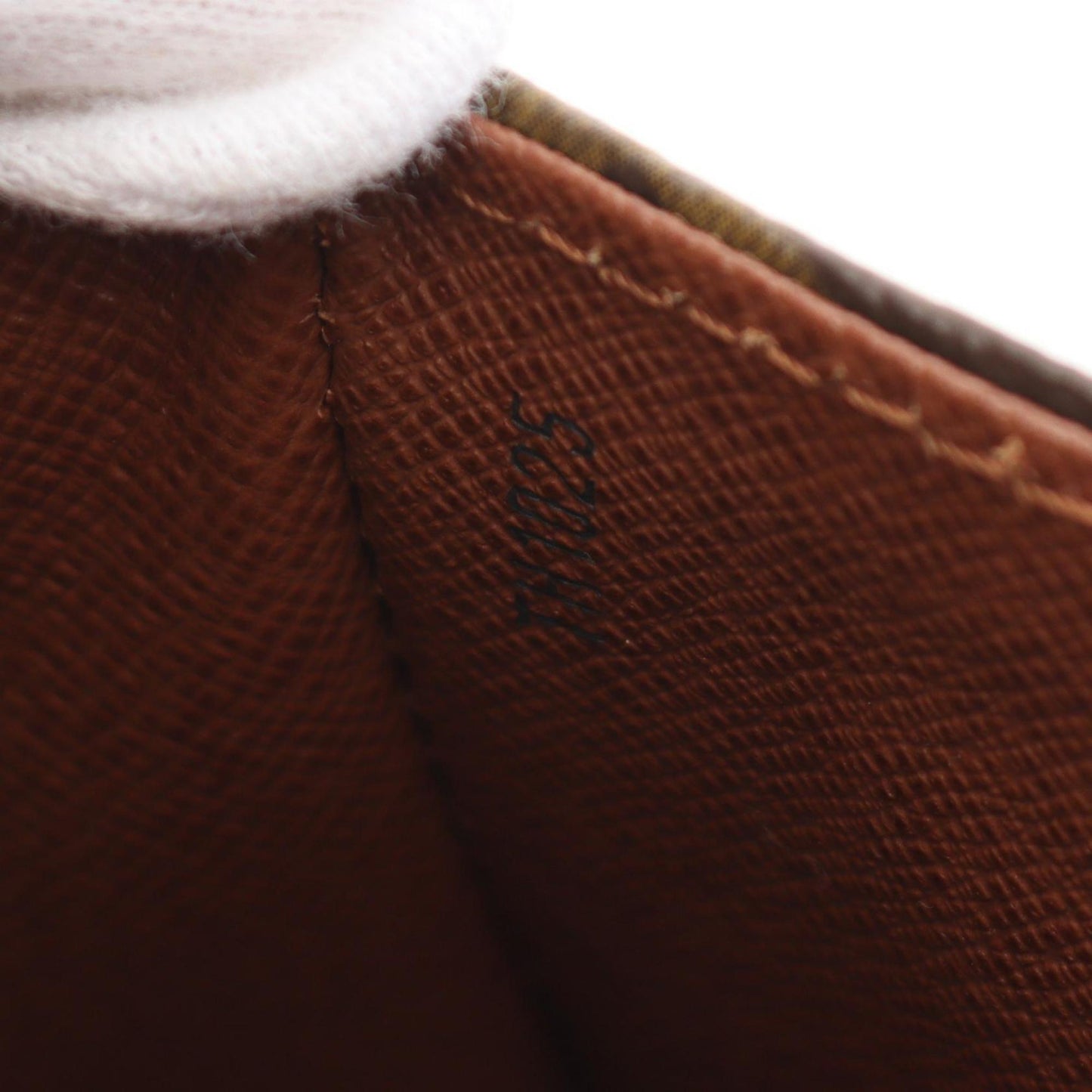 Louis Vuitton Saint-Cloud Gm Monogram Shoulder Bag Coated Canvas Leather