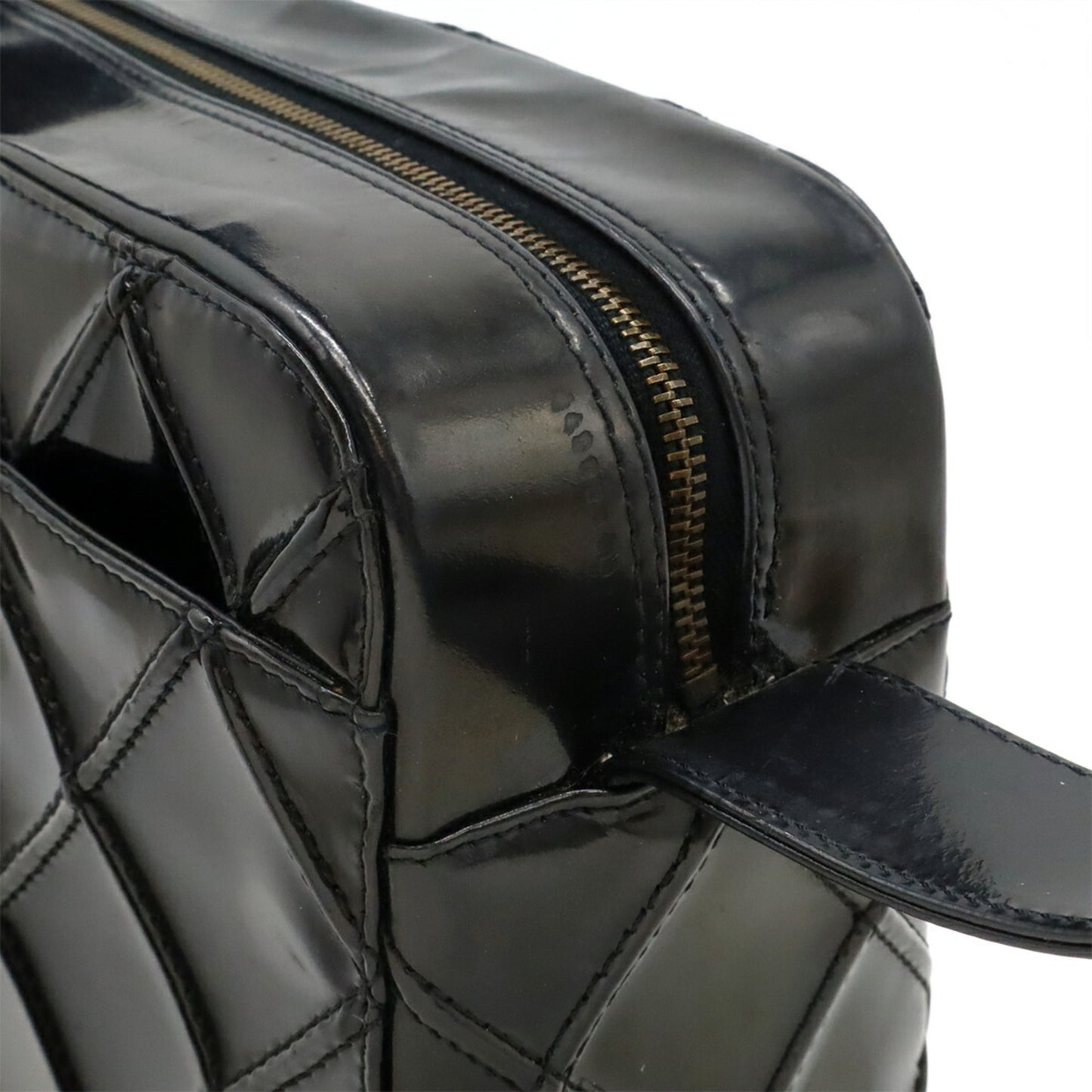 Chanel Bicolore Shoulder Bag In Enamel And Patent Leather