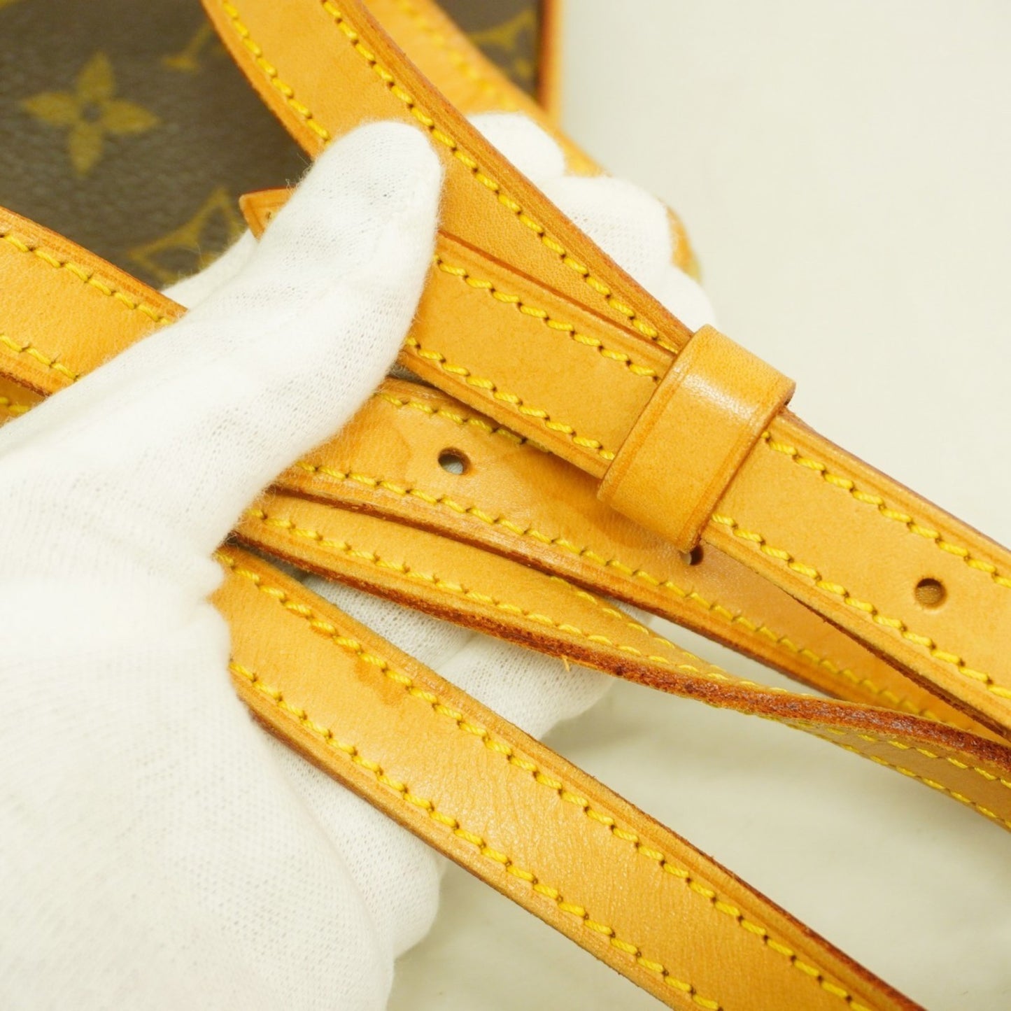 Bag Louis Vuitton Shoulder