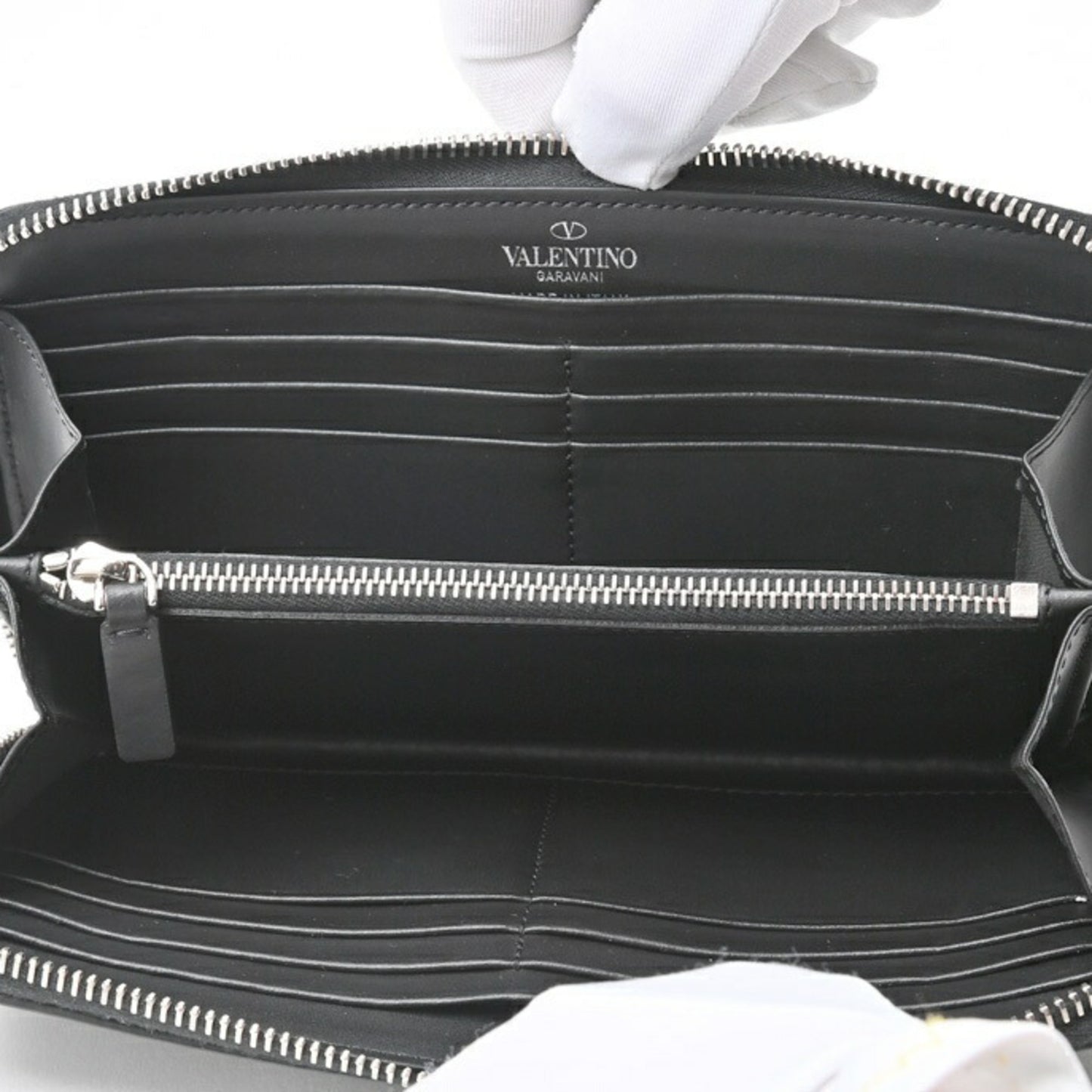 Valentino Vltn Calf Leather Wallet Round Zip 1Y2P0570Vna_0No Black S-155893