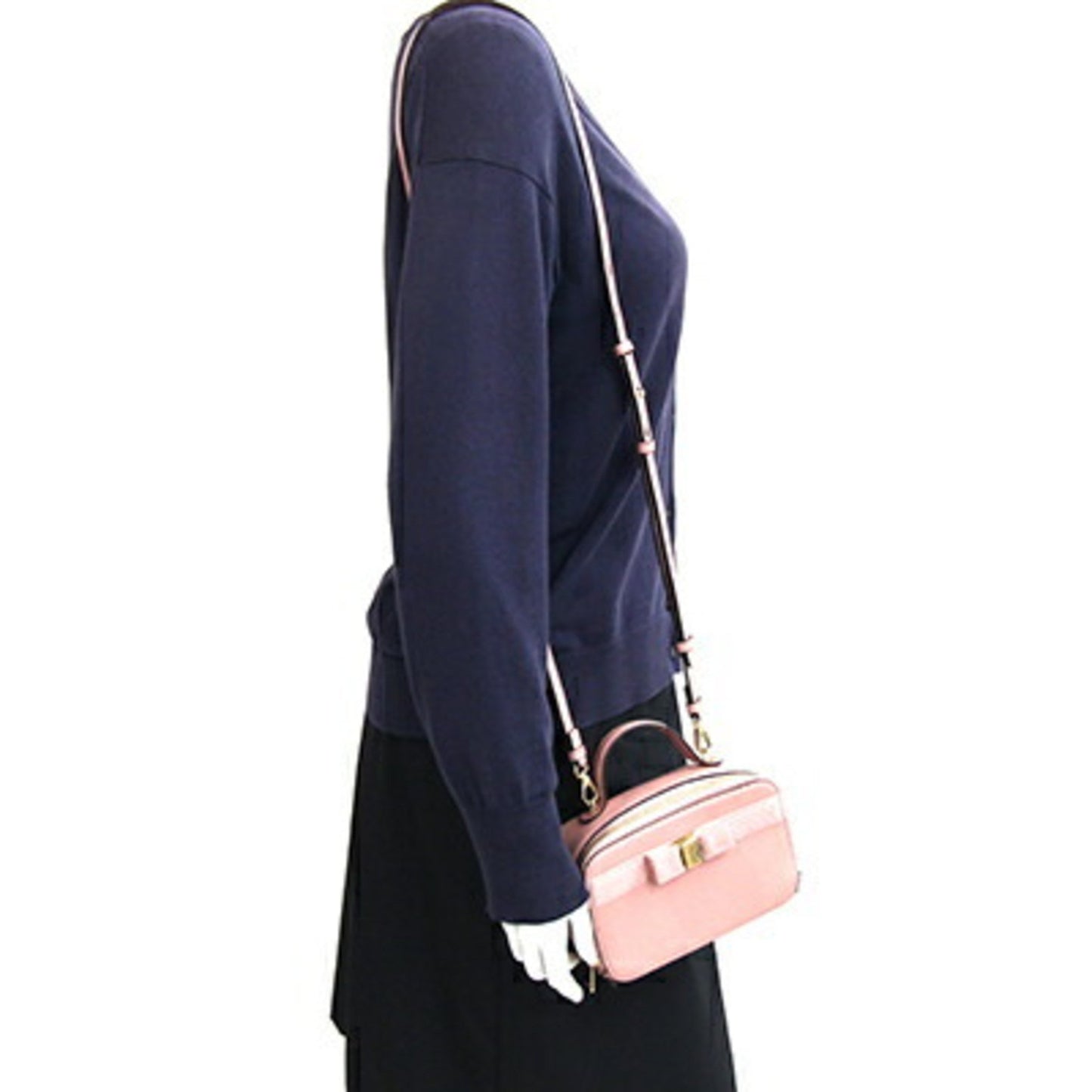 Salvatore Ferragamo Vara Bow Handbag 22E004 Pink Leather Shoulder Bag Pochette