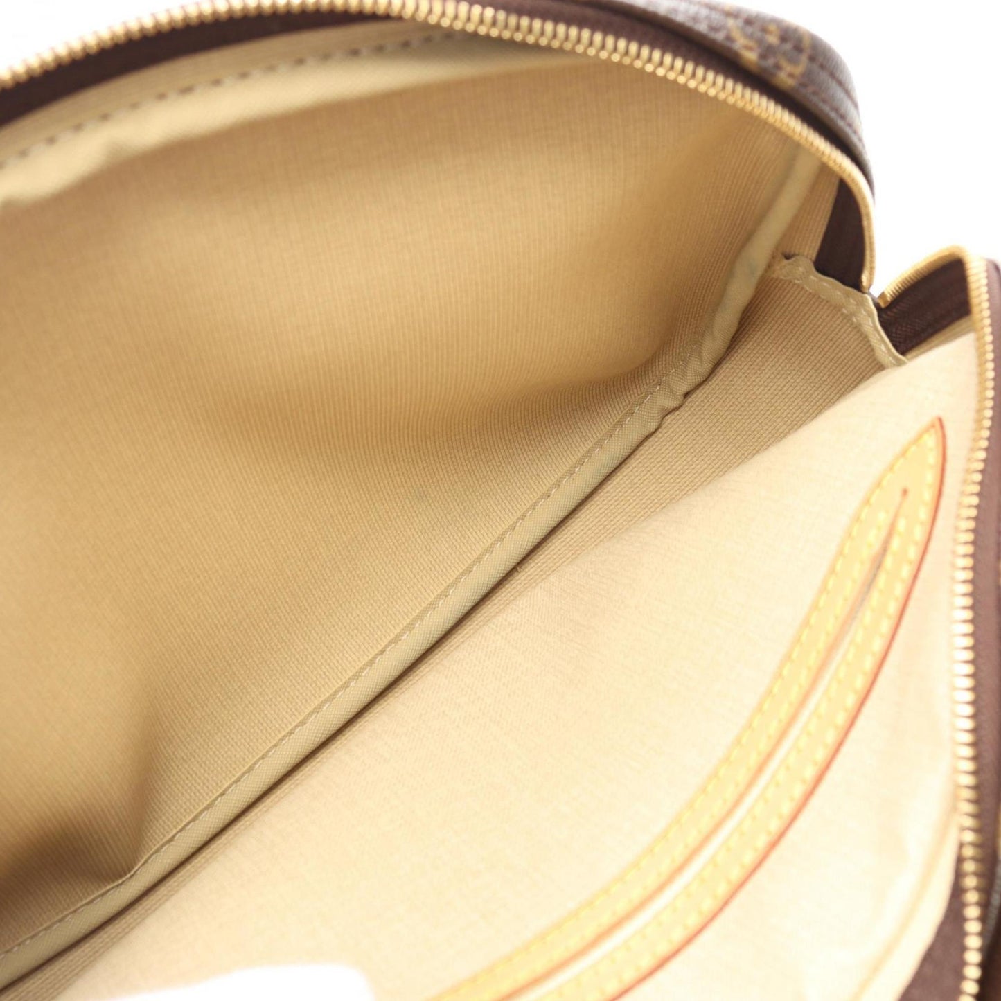 Louis Vuitton Reporter Pm Shoulder Bag