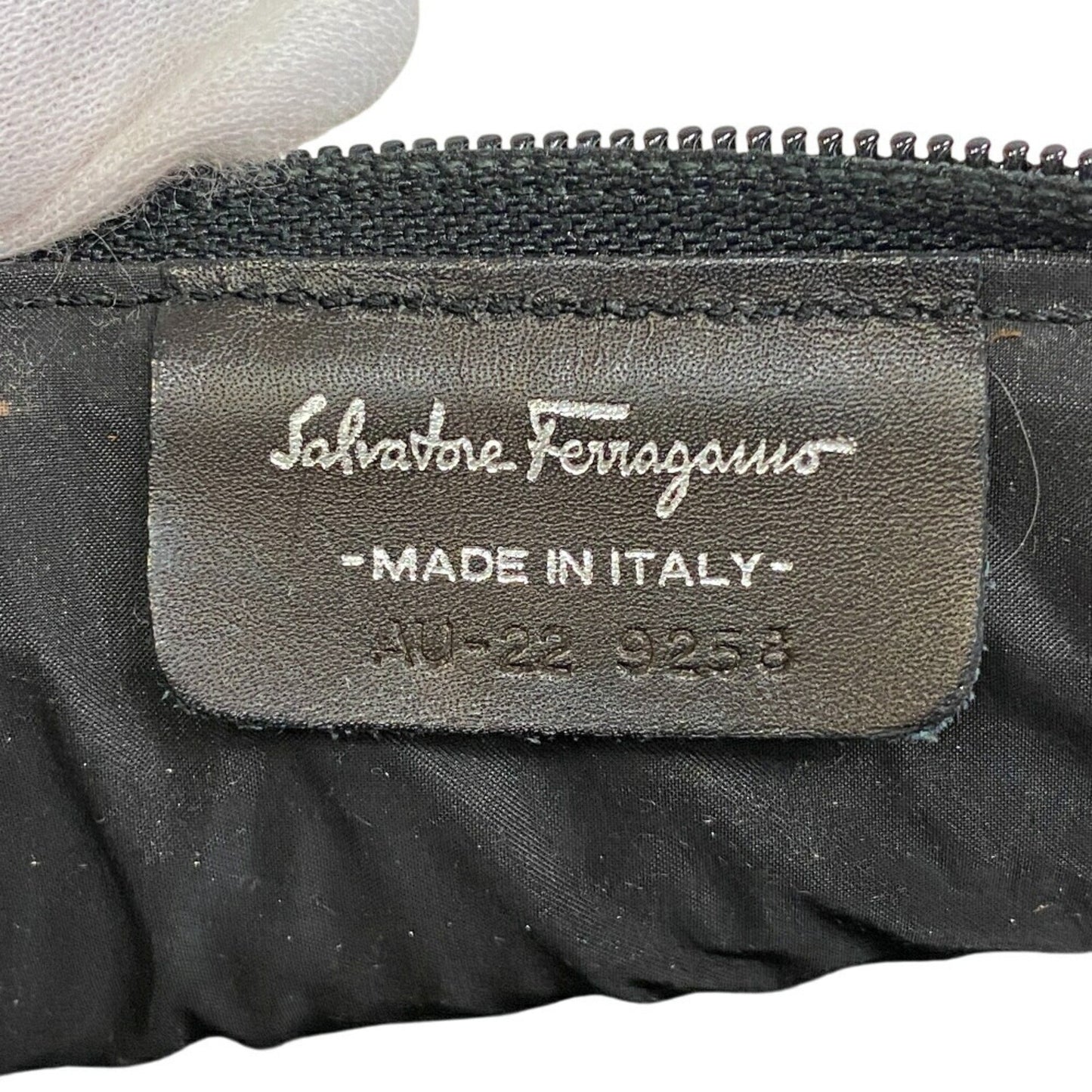 Salvatore Ferragamo Au-22 9258 2-Way Vanity Bag