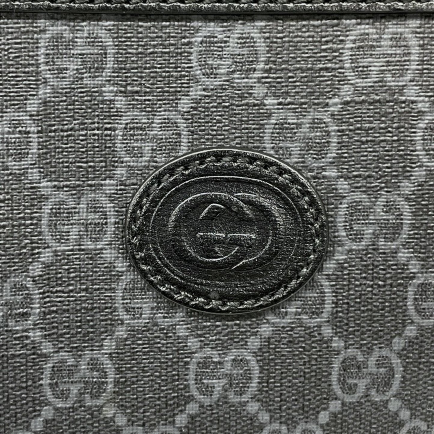 Gucci Gg Supreme 2-Way Shoulder Bag (726833)