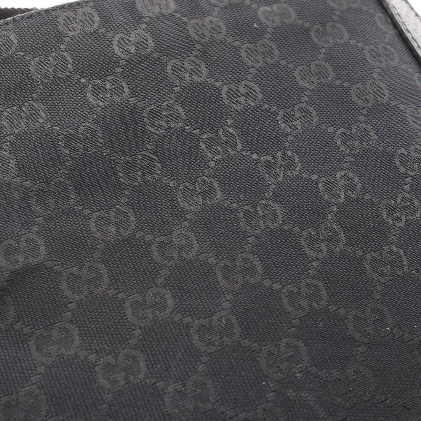Gucci Gg Canvas Shoulder Bag