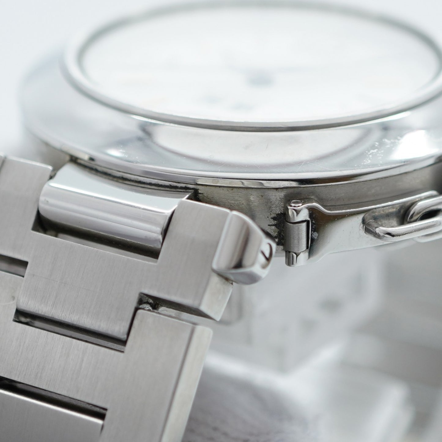 Cartier Pasha W31044M7 White Dial