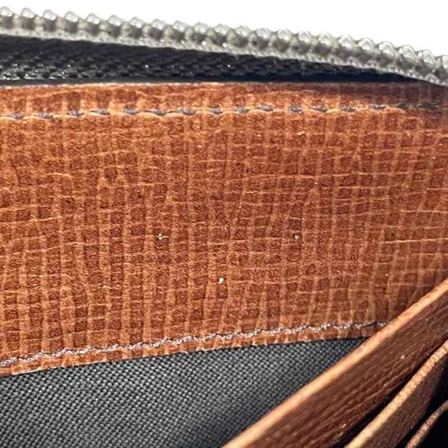 Fendi Round Long Wallet Ec-23576 Khaki Green Zucca Pvc Leather Fendi Ff Dark Pattern
