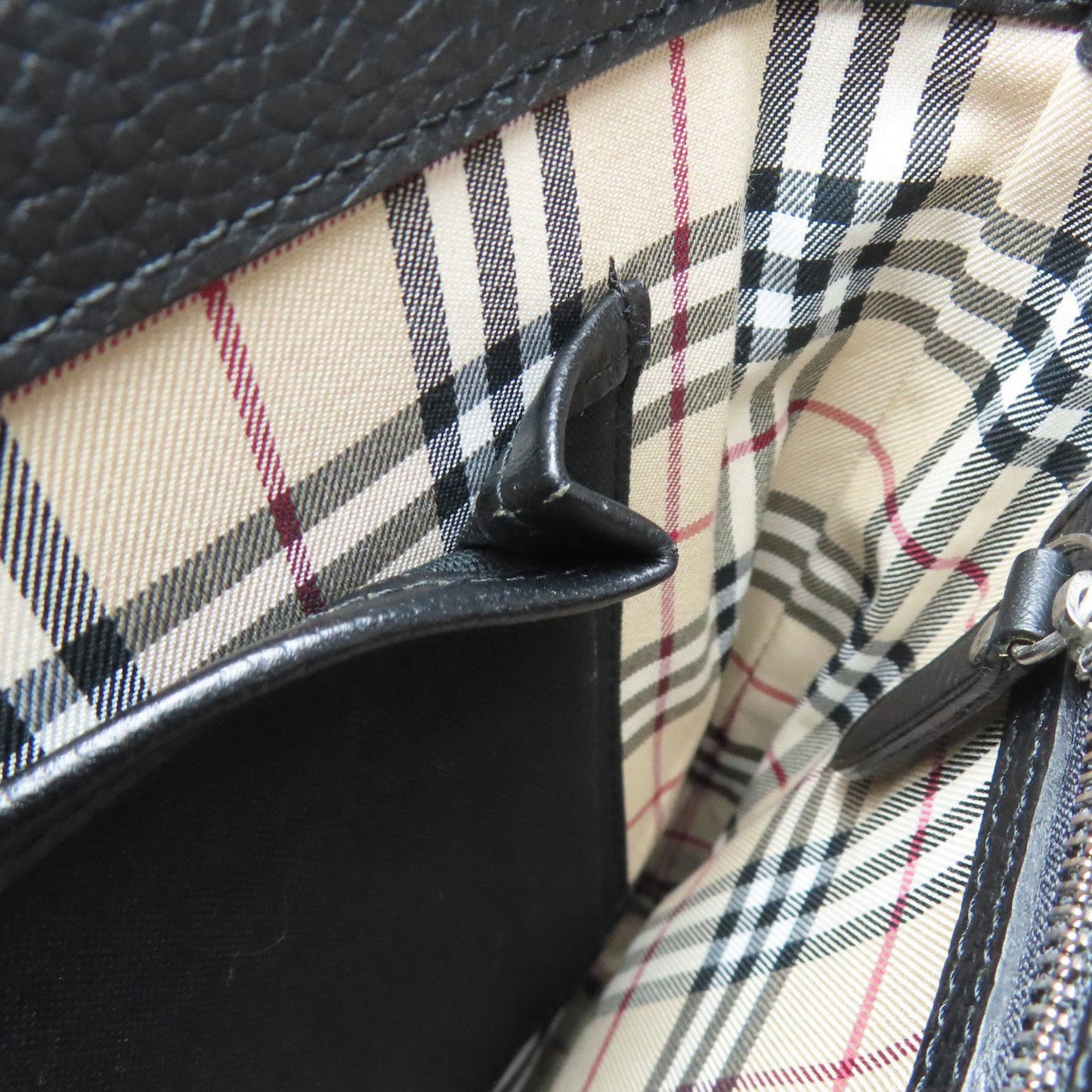 Burberry Logo Shoulder Bag Leather