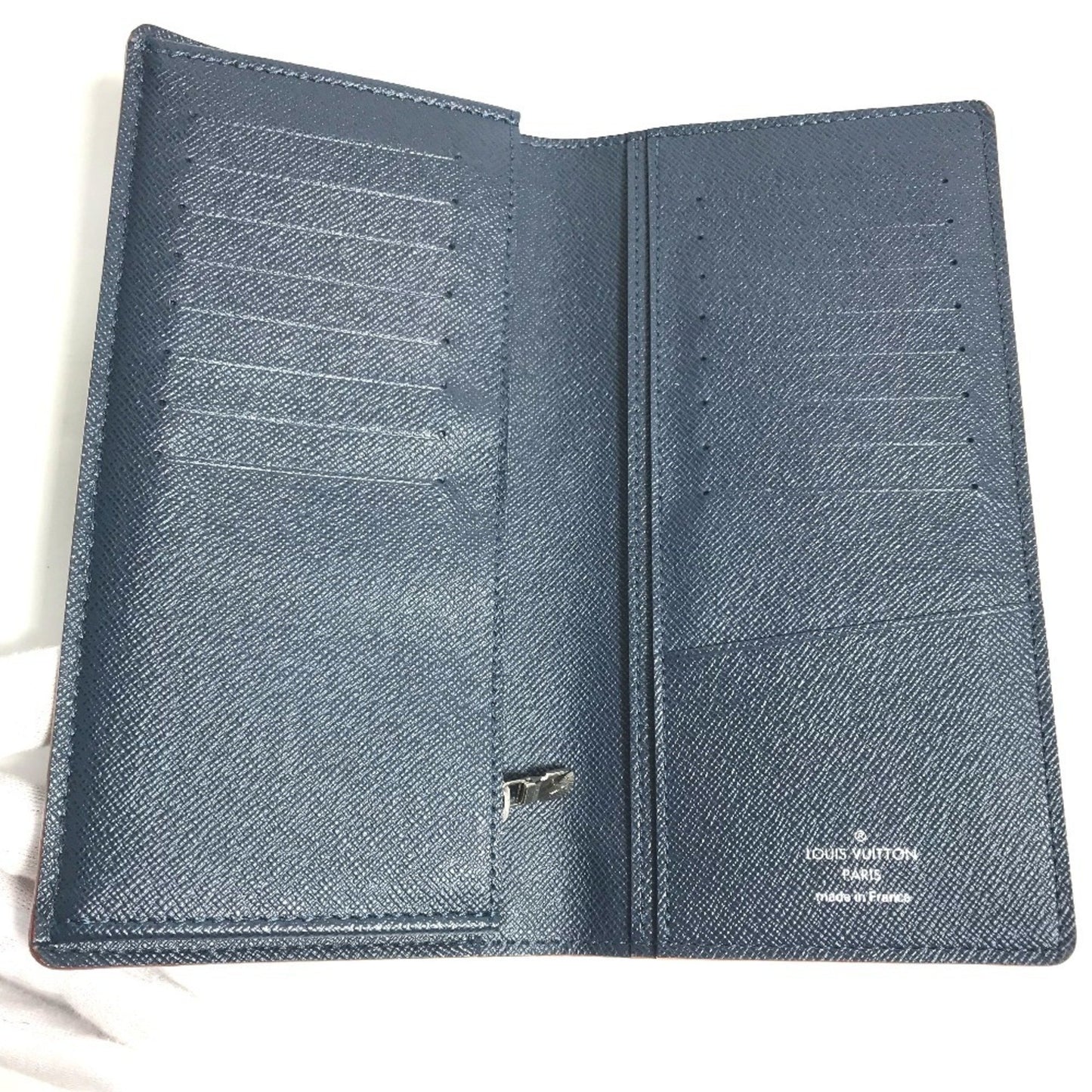 Louis Vuitton M30662 Taiga Portefeuille Brazza Bifold Long Wallet In Leather