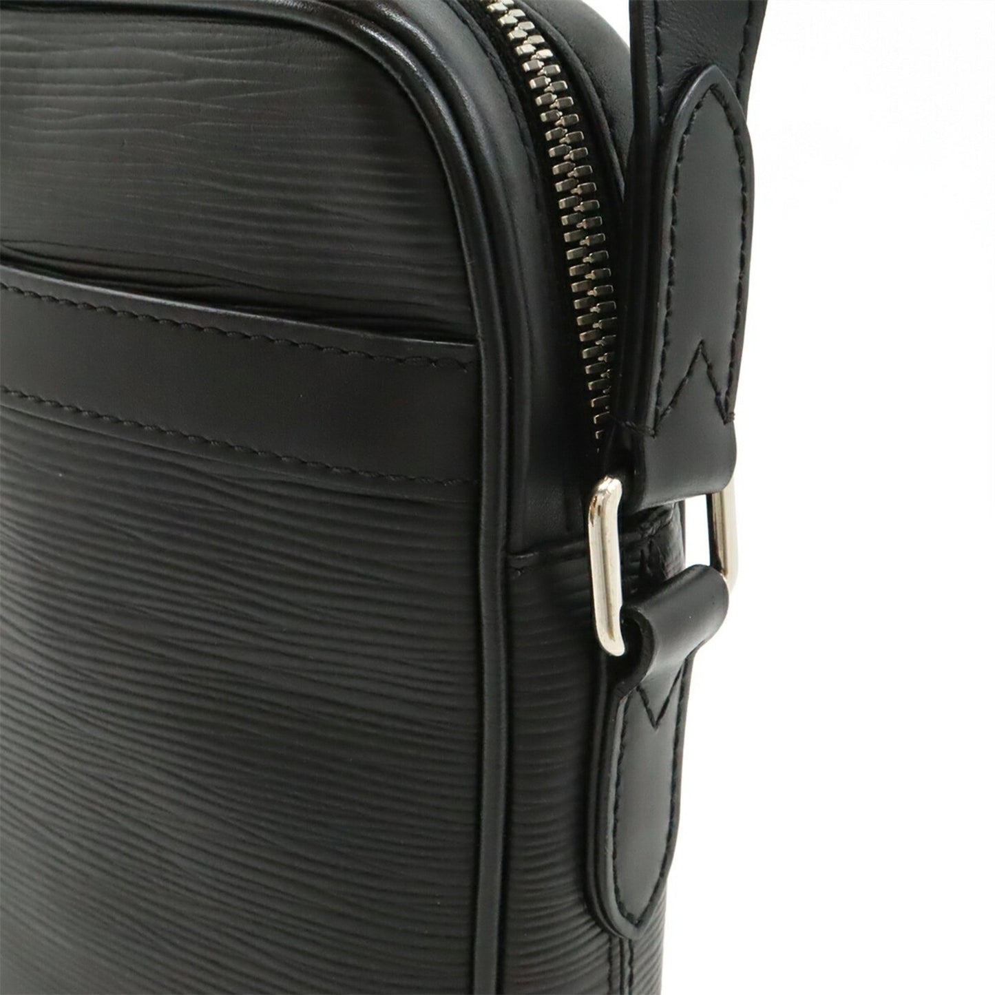 Louis Vuitton Epi Danube Pm Nm Shoulder Bag Pochette Leather Noir Black M51694