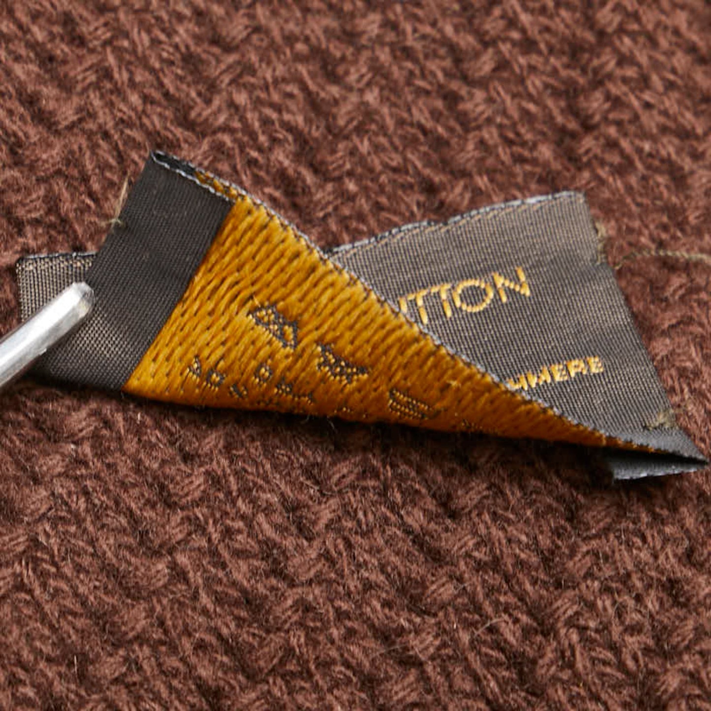 Louis Vuitton Echarpe Kathmandu V-Stitch Scarf