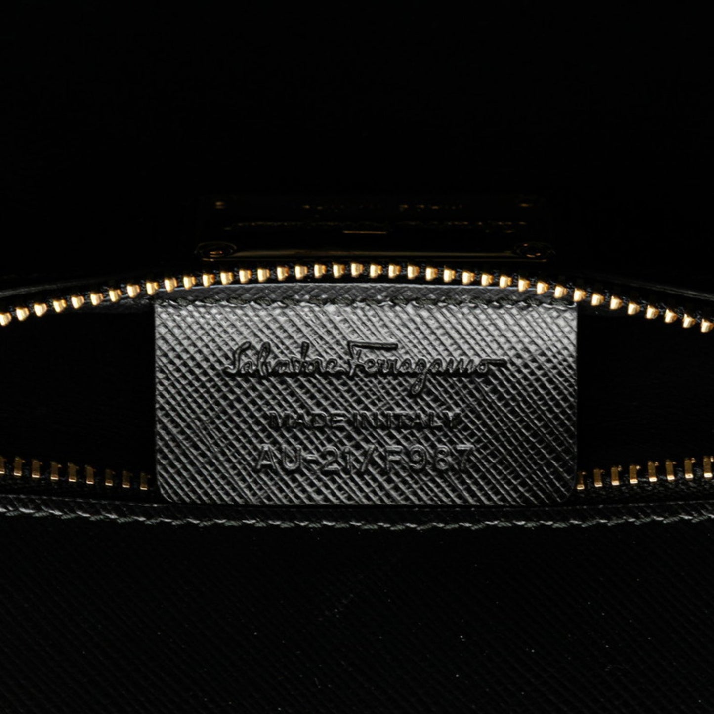 Salvatore Ferragamo Vara Ribbon Stripe Chain Shoulder Bag In Black