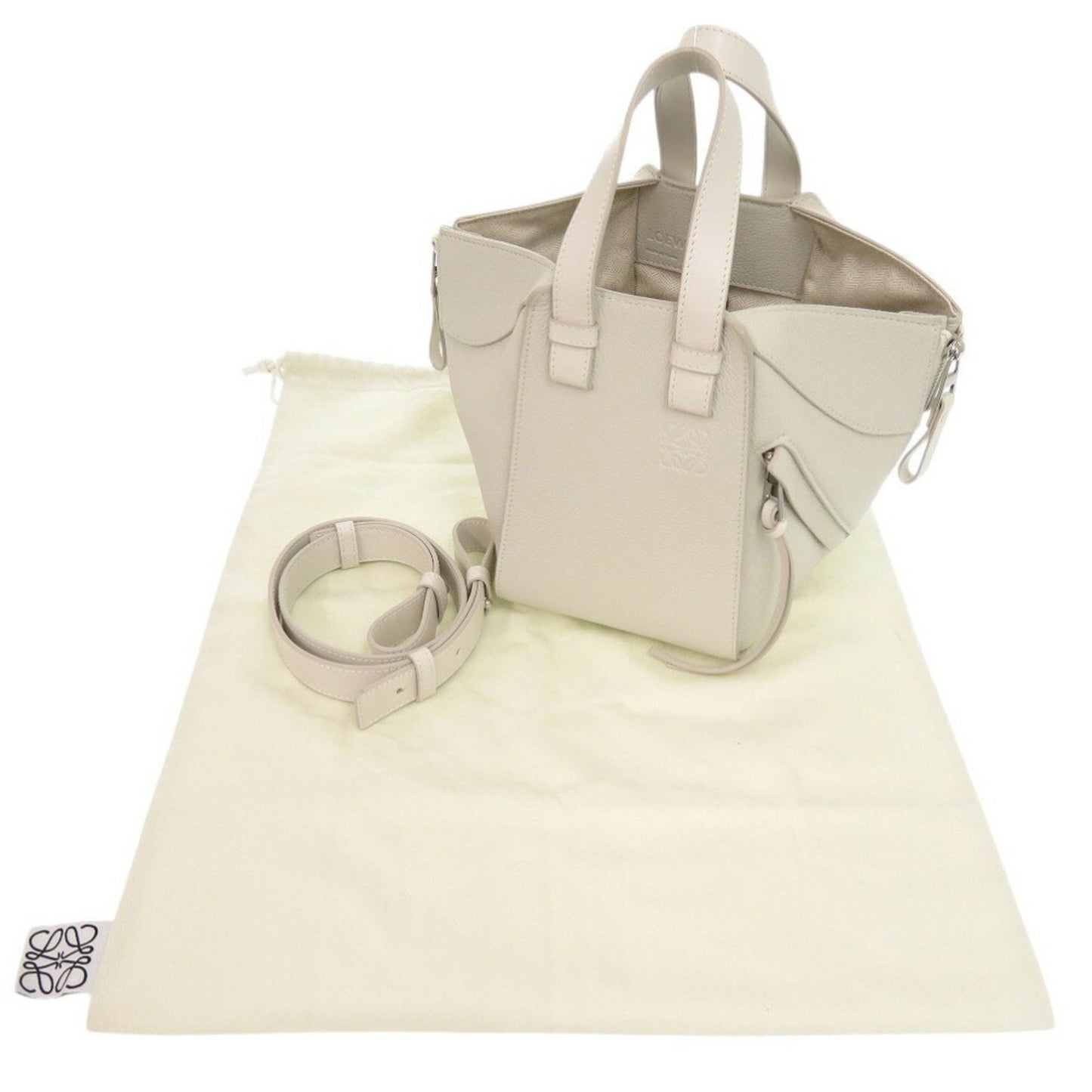 Like New Loewe Hammock Compact A538H13X03 Leather White Handbag