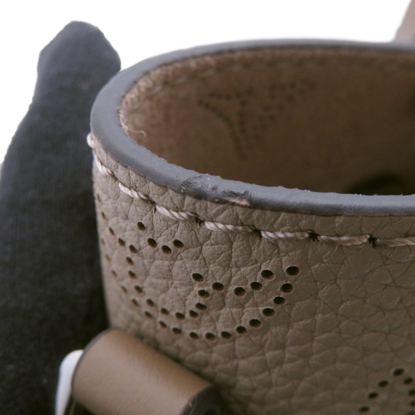 Louis Vuitton Monogram Mahina Pm Handbag M54351 Louis Vuitton 2-Way Shoulder Bag