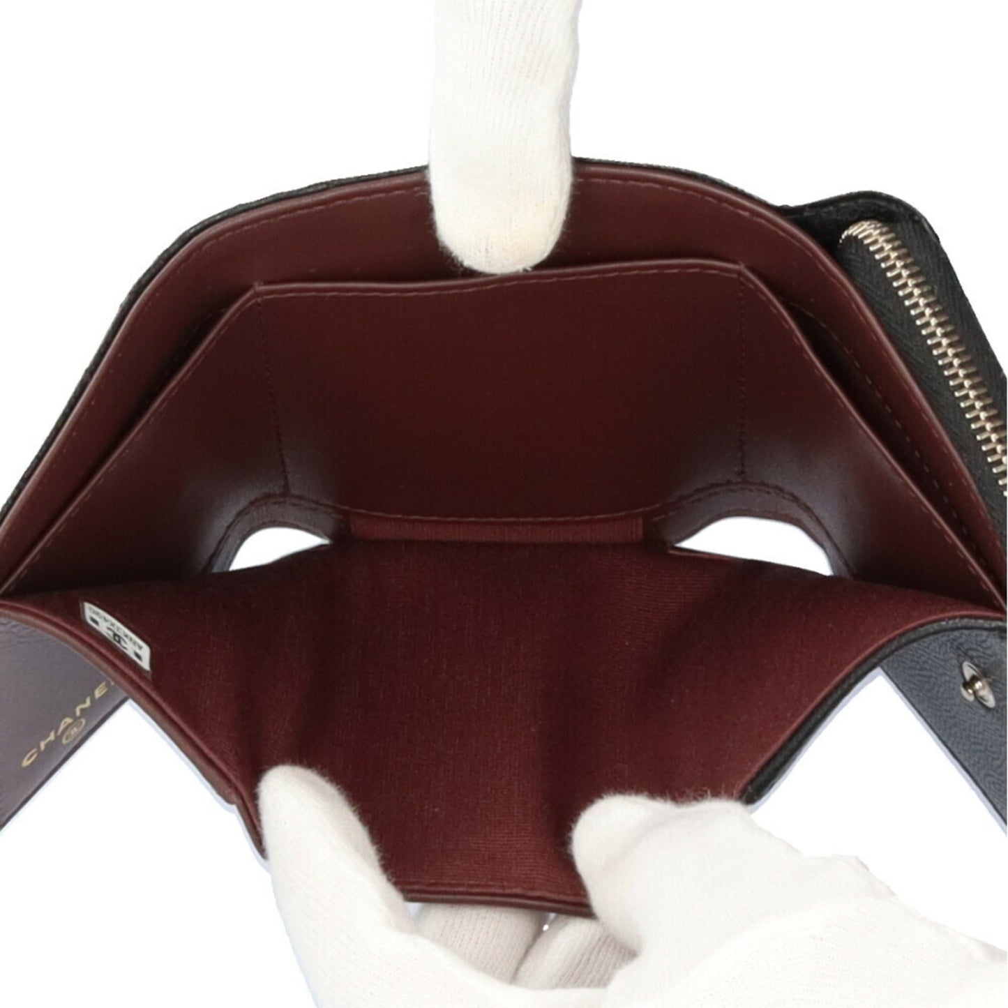 Chanel Matelasse Tri-Fold Wallet Caviar Skin Ap3177