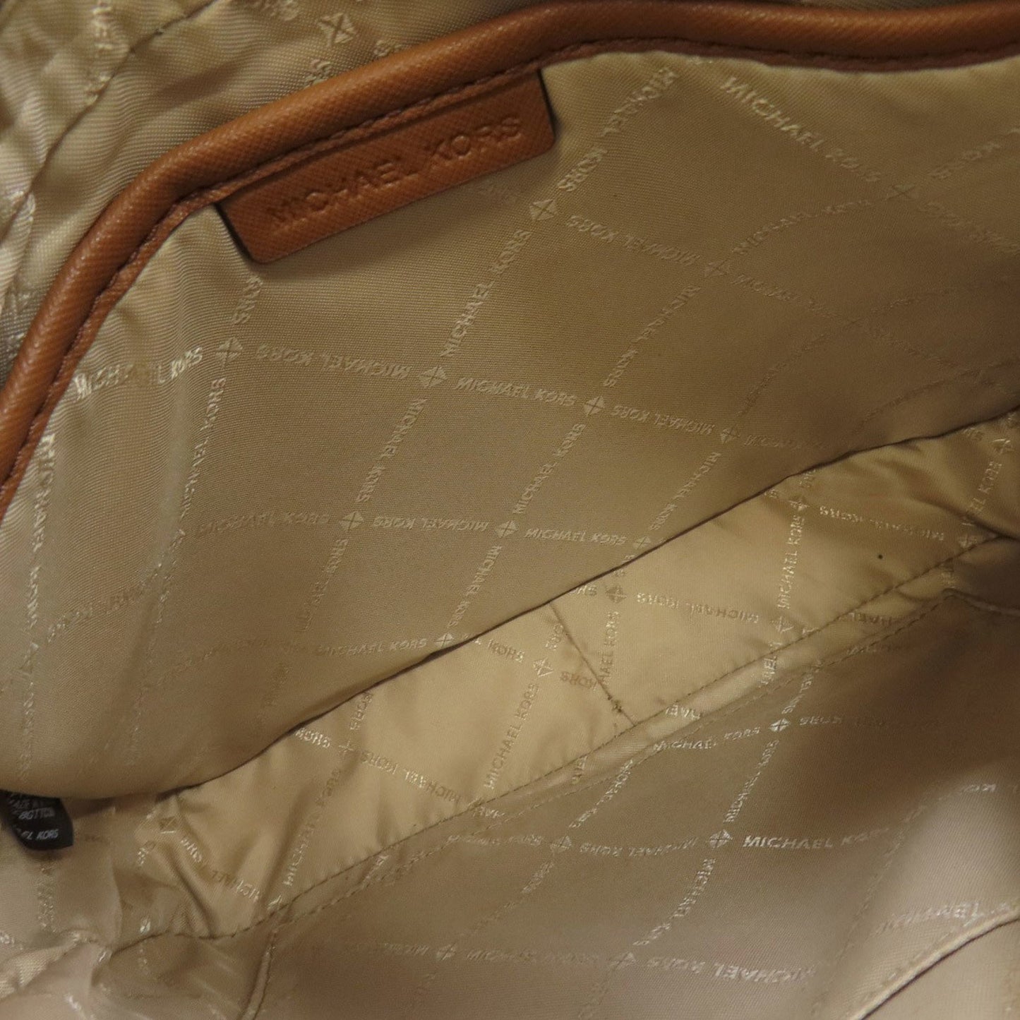 Michael Kors Mk Signature Shoulder Bag