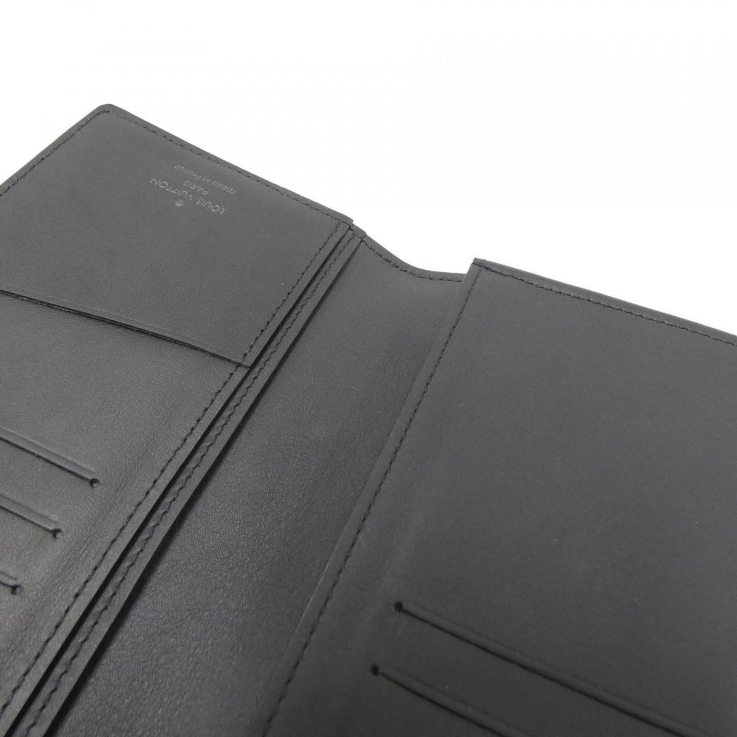 Louis Vuitton Lv Aerogram Portefeuille Brazza M69980 Wallet