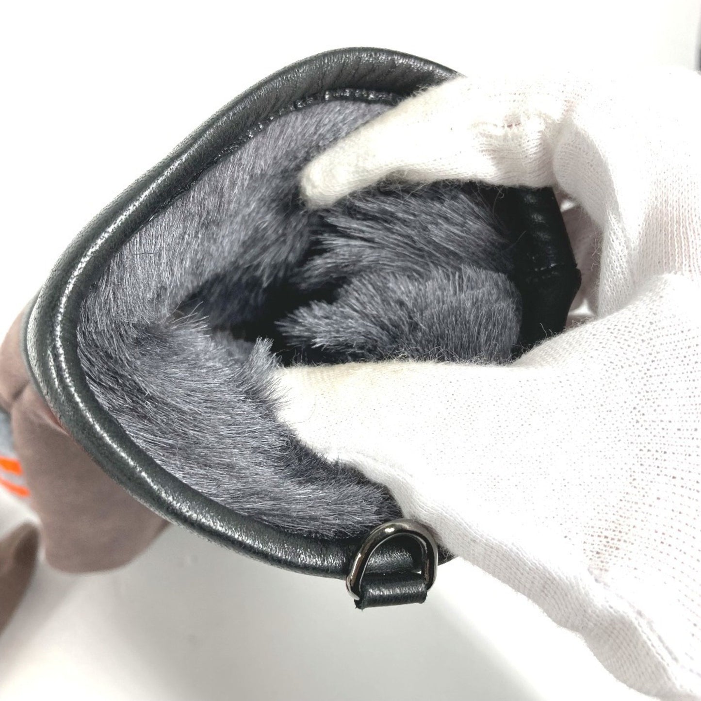 Fendi Fxy018 Mouton Gloves Angora