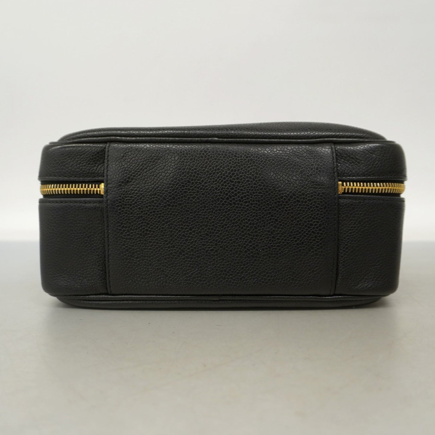 Chanel Vanity Bag In Caviar Skin