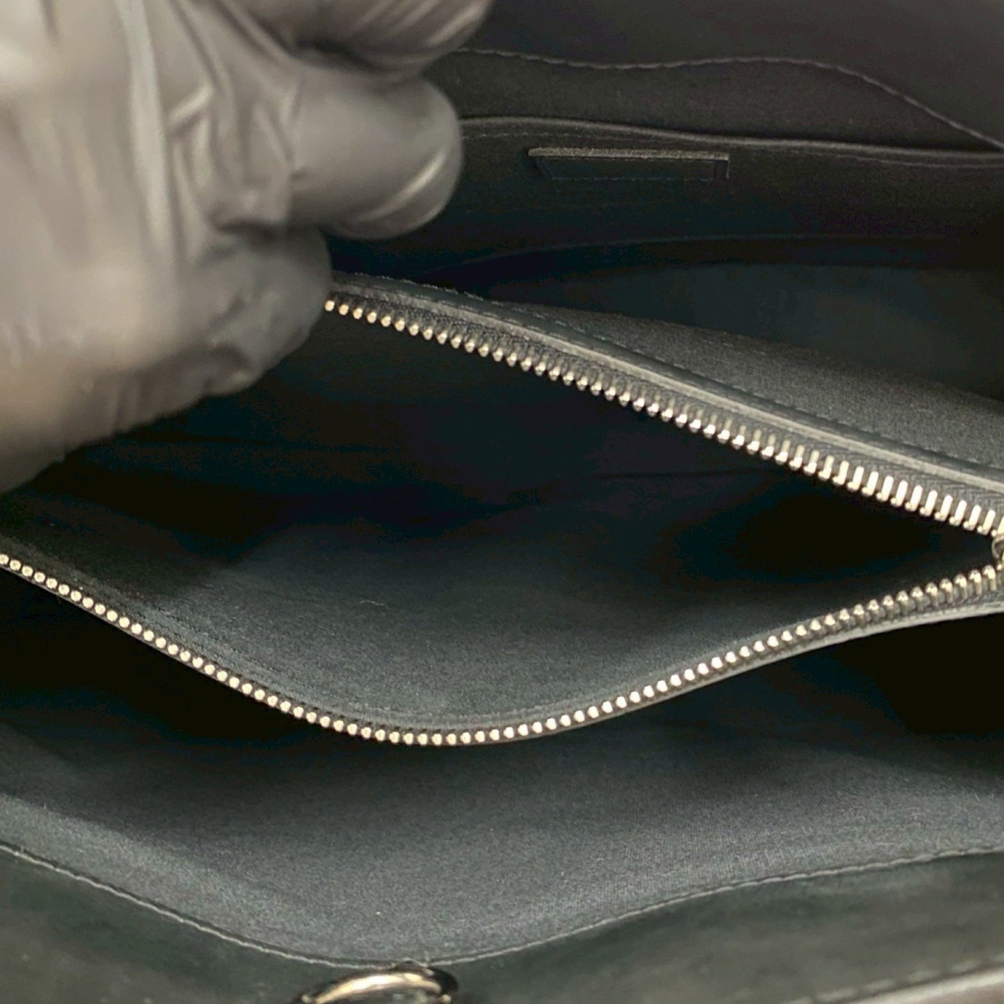 Louis Vuitton Passy Gm Epi Leather Tote Bag/Semi-Shoulder Bag In Noir