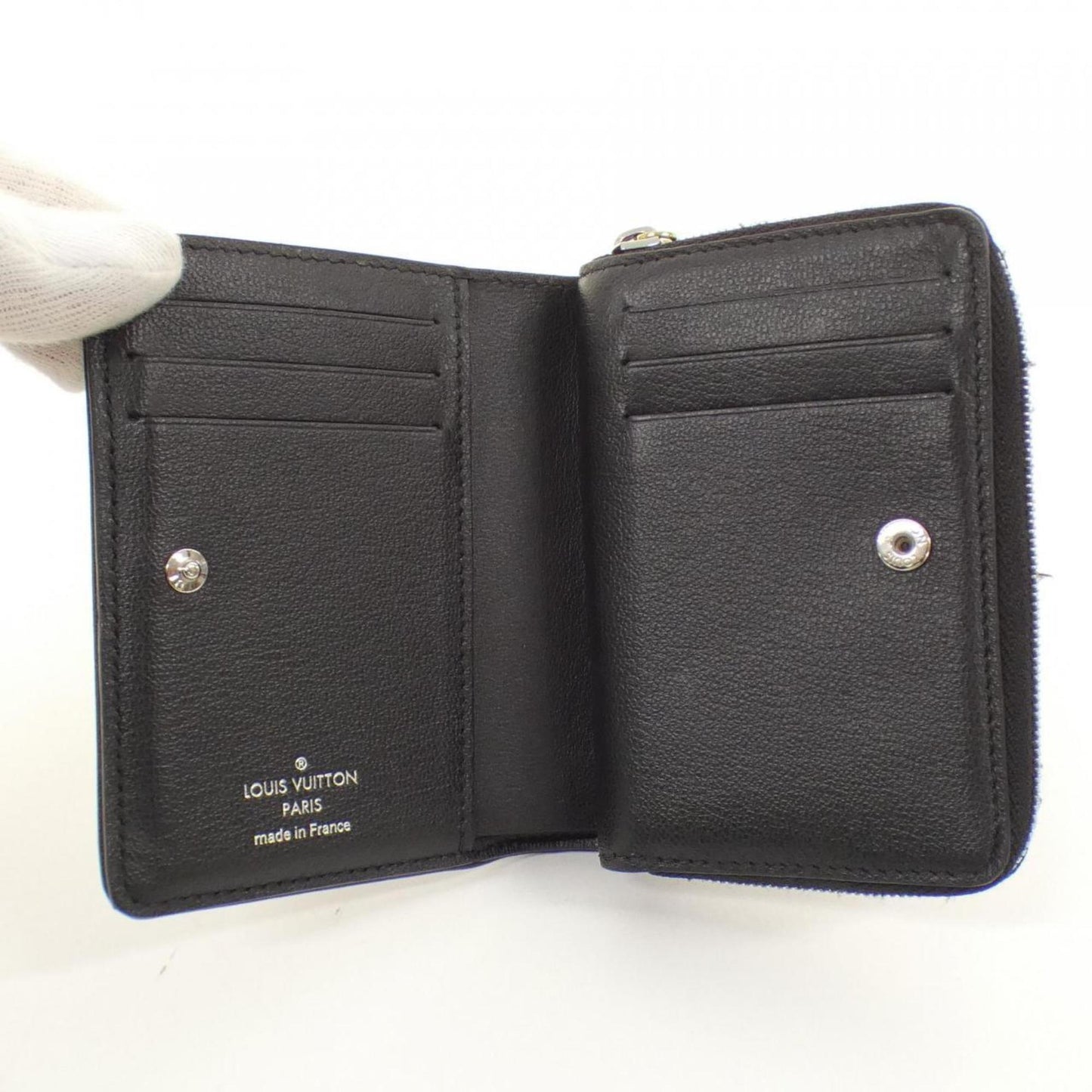 Louis Vuitton Coussin Portefeuille Lou M82767 Wallet