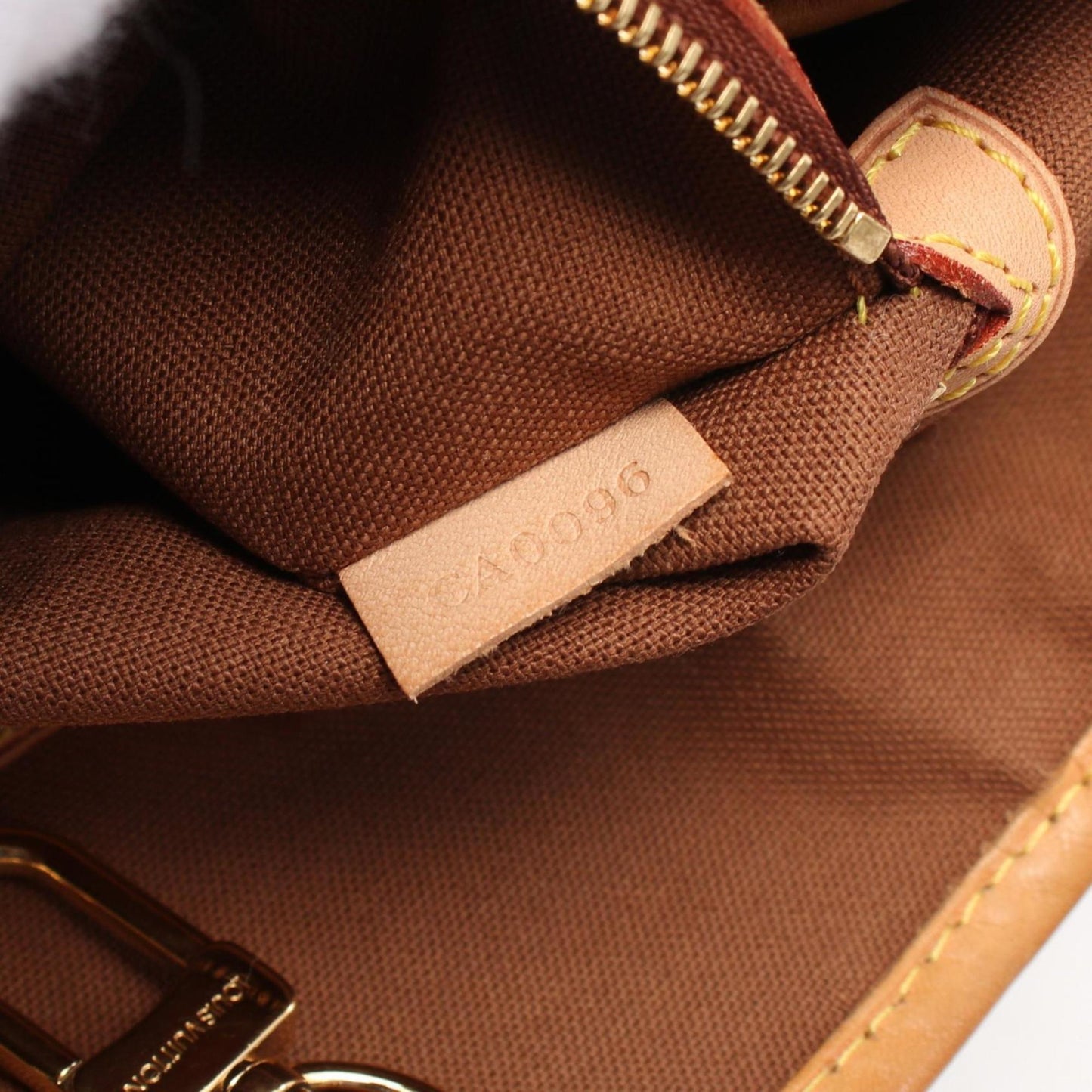 Louis Vuitton Batignolles Horizontal Monogram Shoulder Bag Coated Canvas Leather