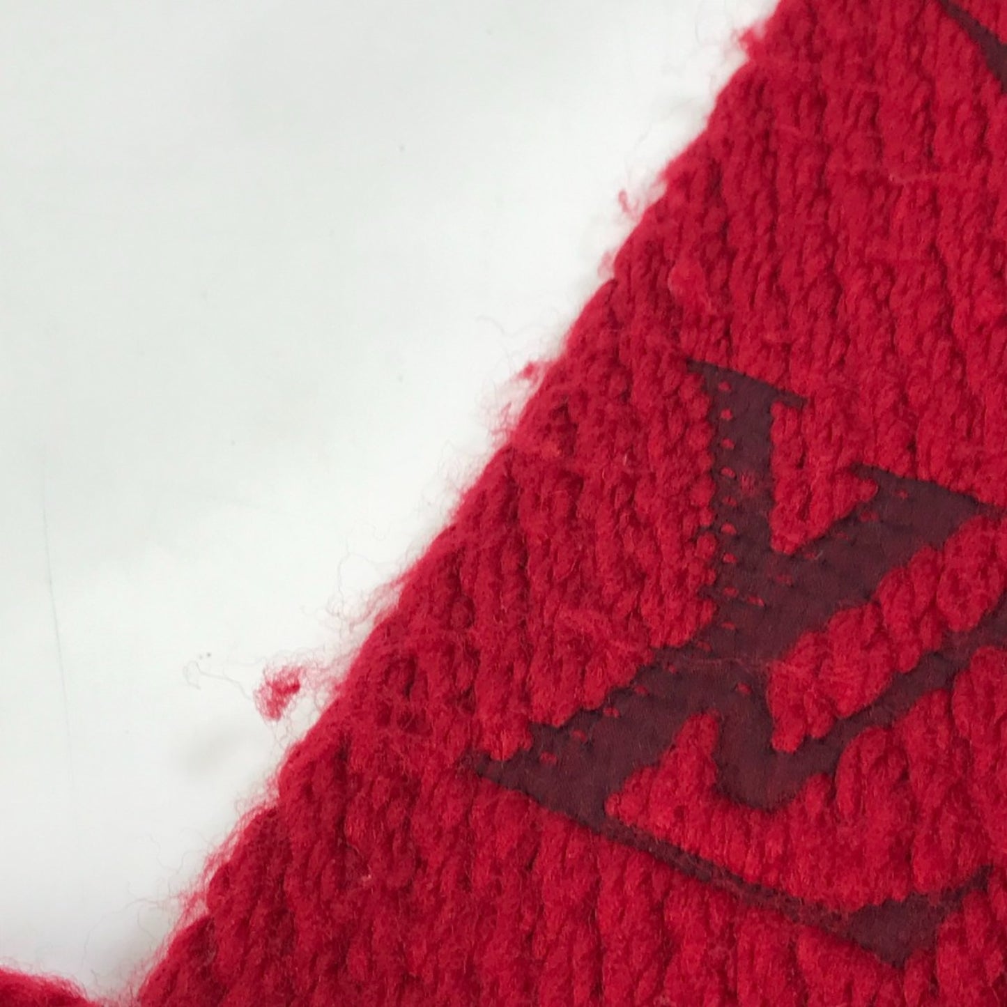Louis Vuitton M72432 Fringe Scarf Red