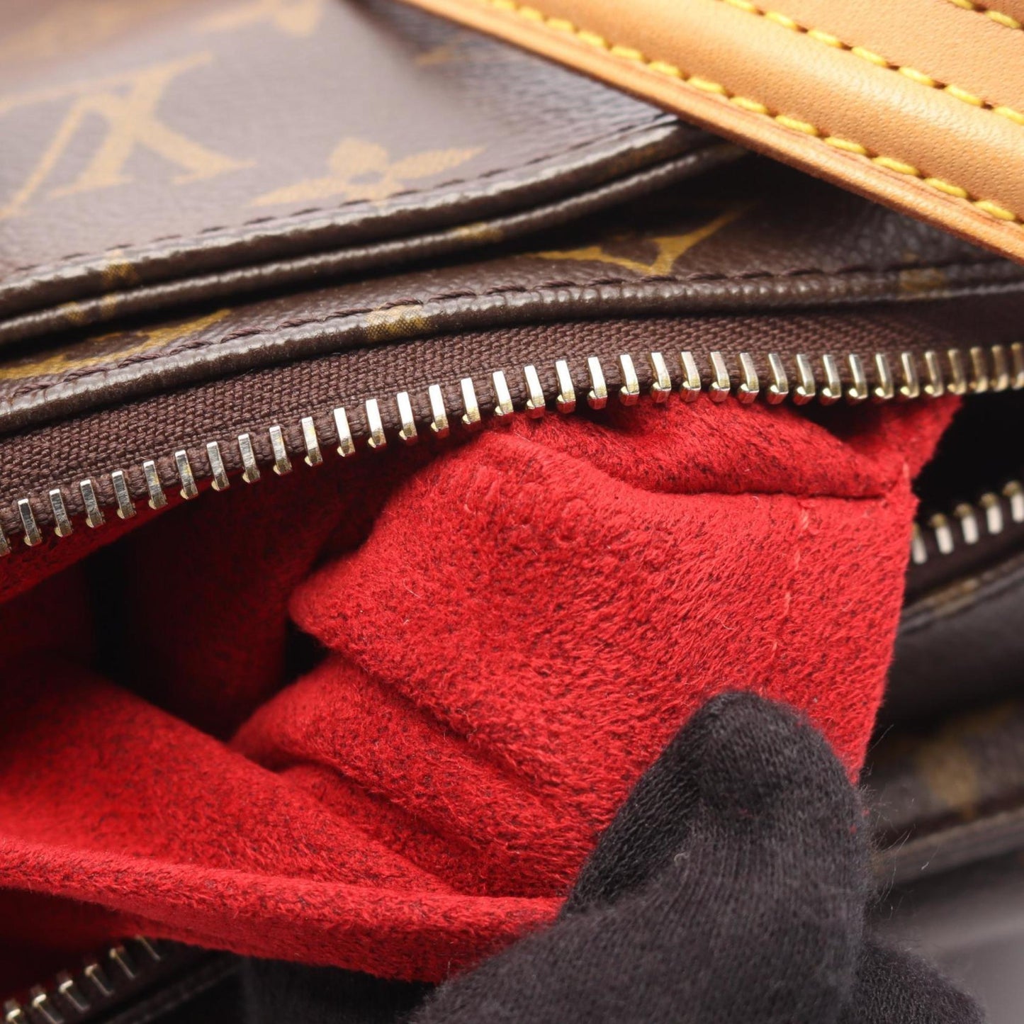 Louis Vuitton Viva Cite Mm Shoulder Bag In Coated Canvas And Leather With Monogram Design