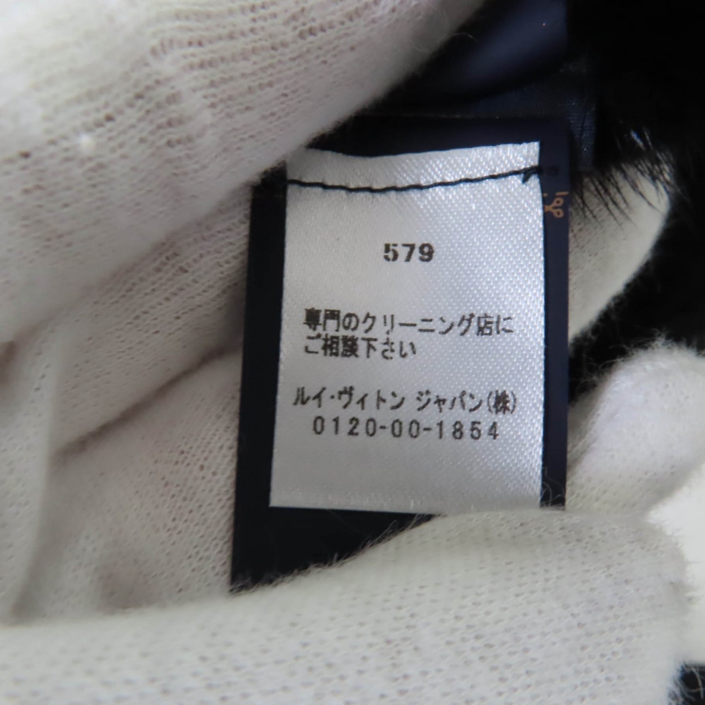 Louis Vuitton M77866 Echarpe Gaugram Lv Logo Mink Fur Scarf/Tippet Shawl In Black And White With Box